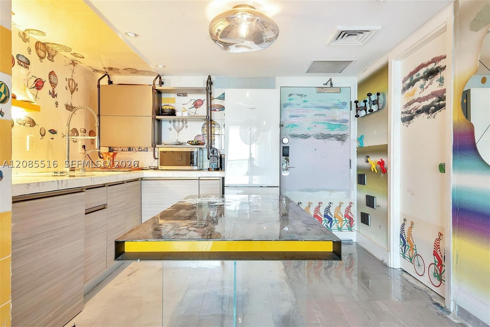 Real estate property located at 1100 West Ave #1020, Miami-dade, 1100 West Condo, Miami Beach, FL