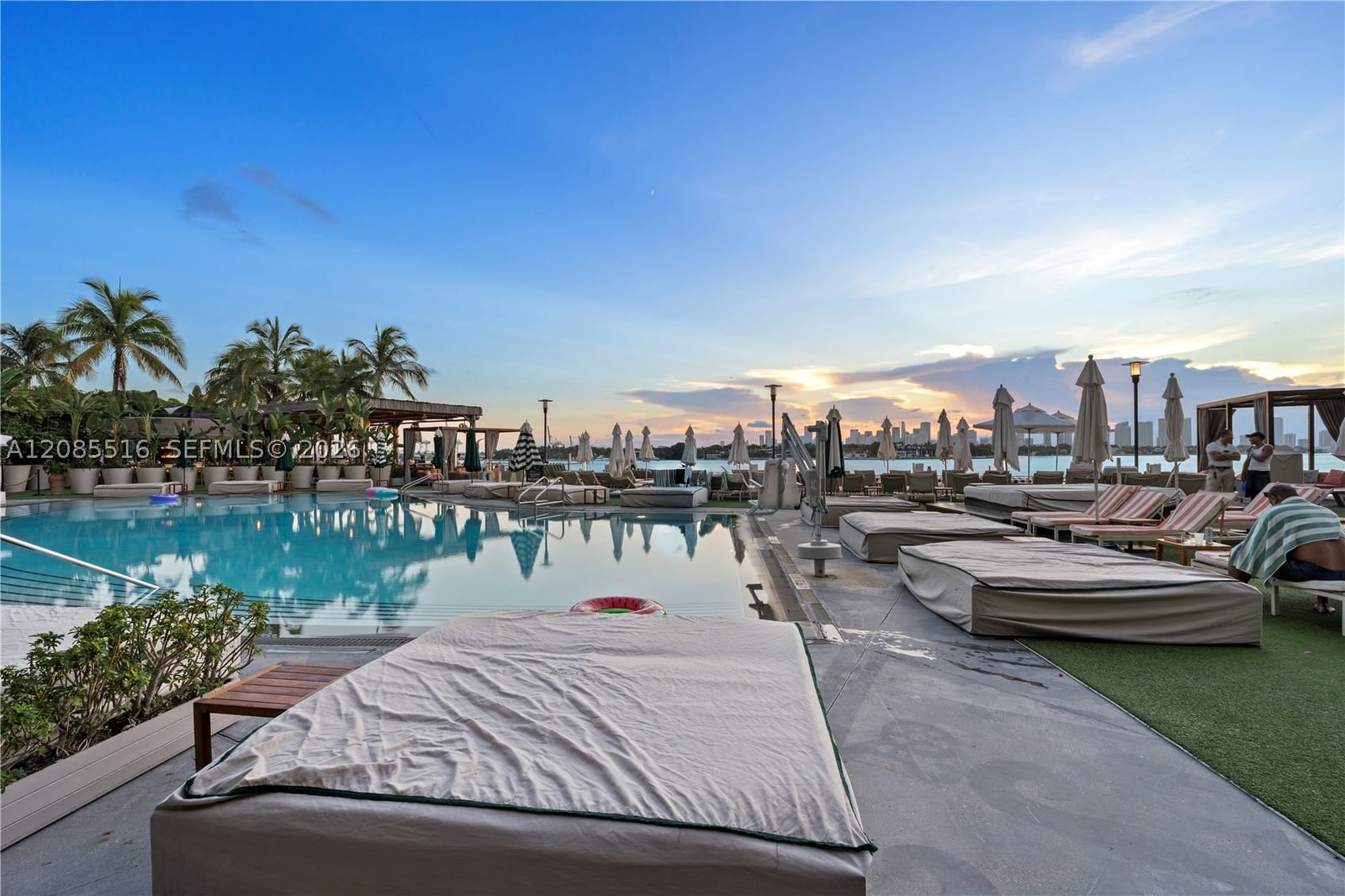 Real estate property located at 1100 West Ave #1020, Miami-dade, 1100 West Condo, Miami Beach, FL