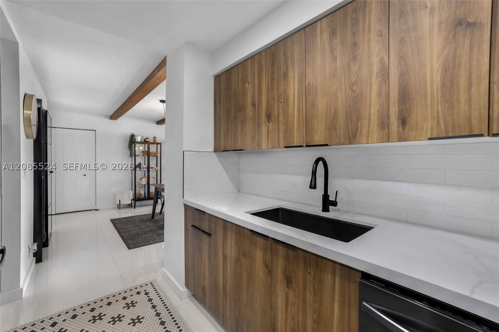 Real estate property located at 6770 Indian Creek Dr #11E, Miami-dade, Aquasol Condo, Miami Beach, FL