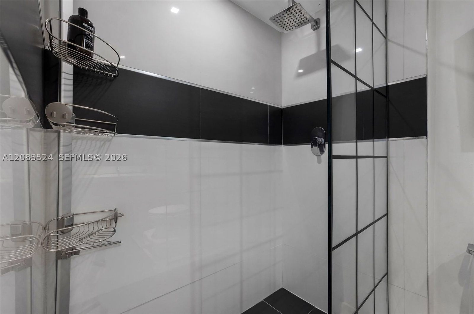 Real estate property located at 6770 Indian Creek Dr #11E, Miami-dade, Aquasol Condo, Miami Beach, FL