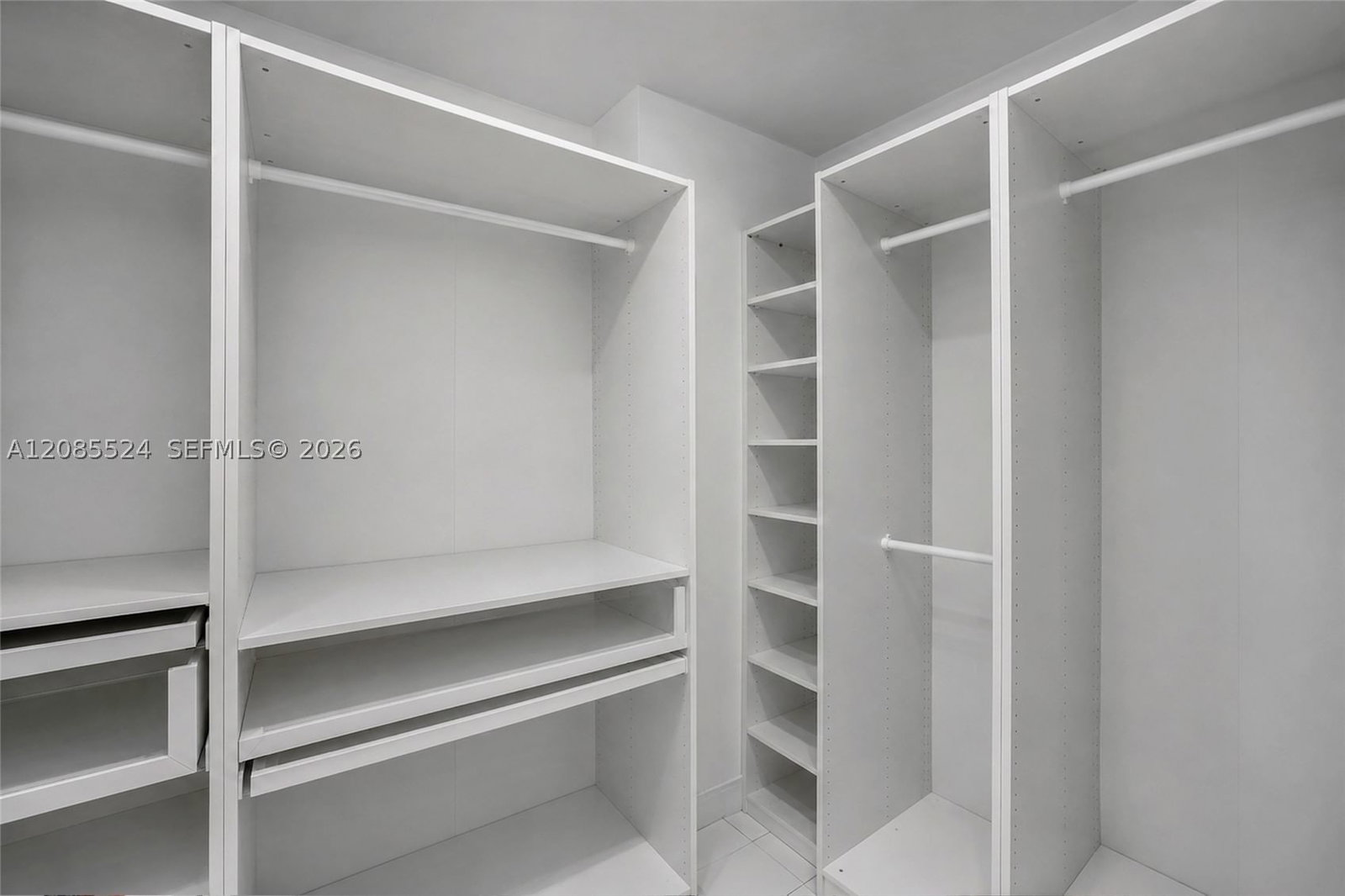 Real estate property located at 6770 Indian Creek Dr #11E, Miami-dade, Aquasol Condo, Miami Beach, FL