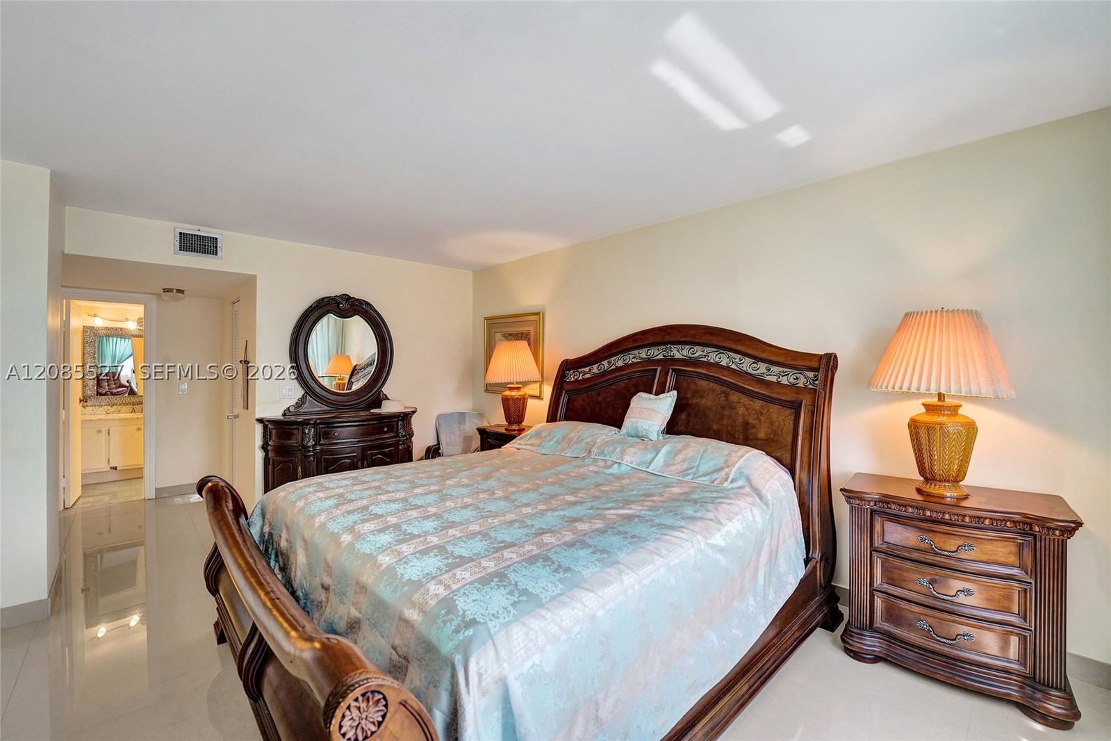Real estate property located at 2301 Ocean Dr #1608, Broward, Catania Condo, Hollywood, FL