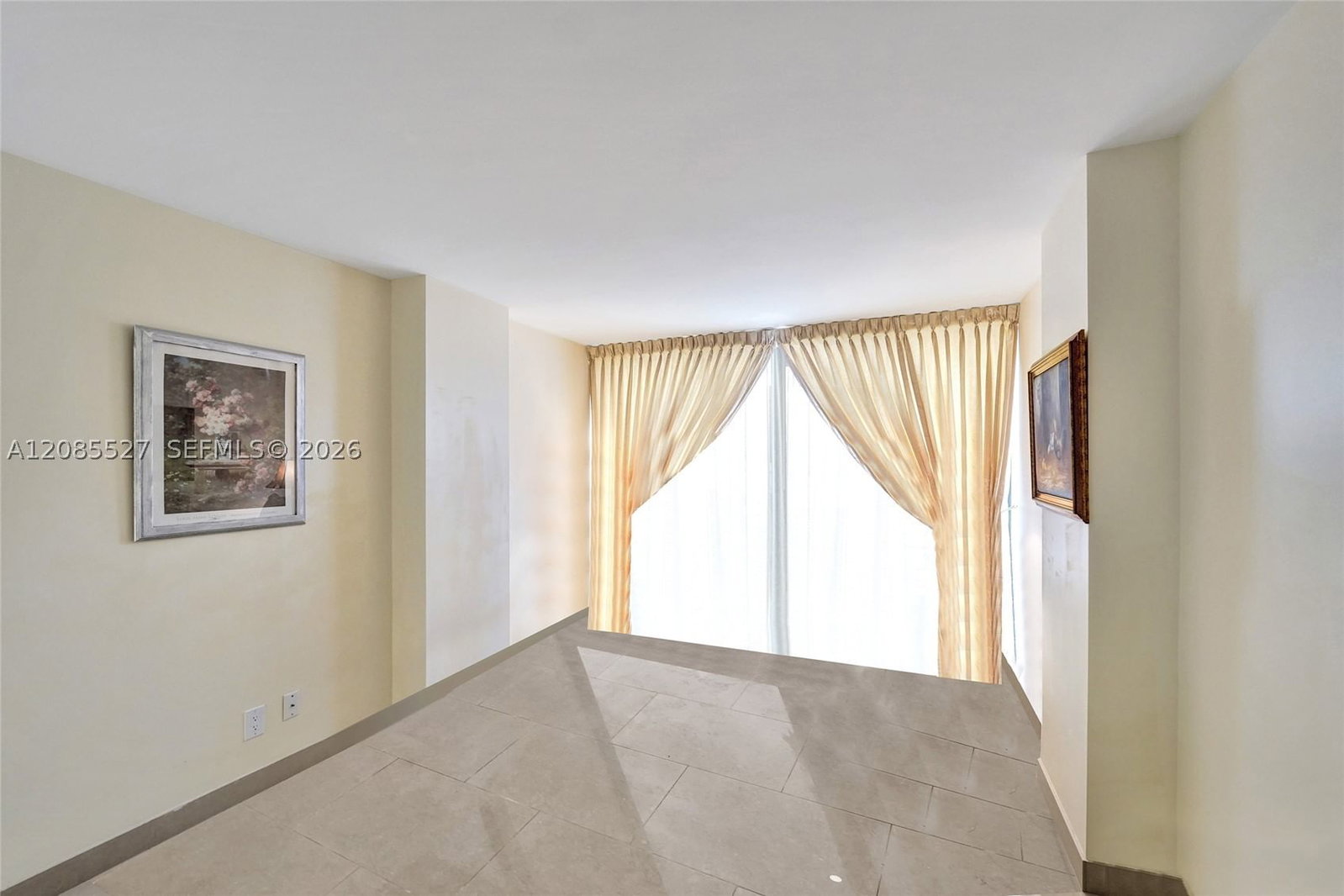 Real estate property located at 2301 Ocean Dr #1608, Broward, Catania Condo, Hollywood, FL