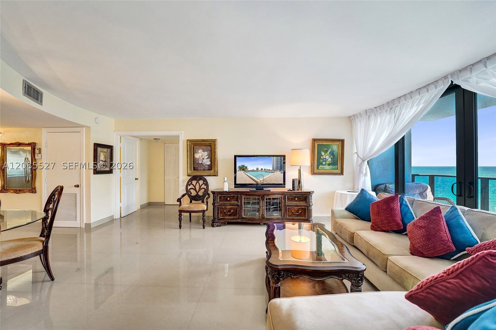 Real estate property located at 2301 Ocean Dr #1608, Broward, Catania Condo, Hollywood, FL