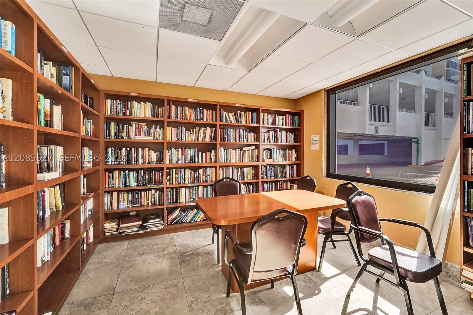 Real estate property located at 2301 Ocean Dr #1608, Broward, Catania Condo, Hollywood, FL