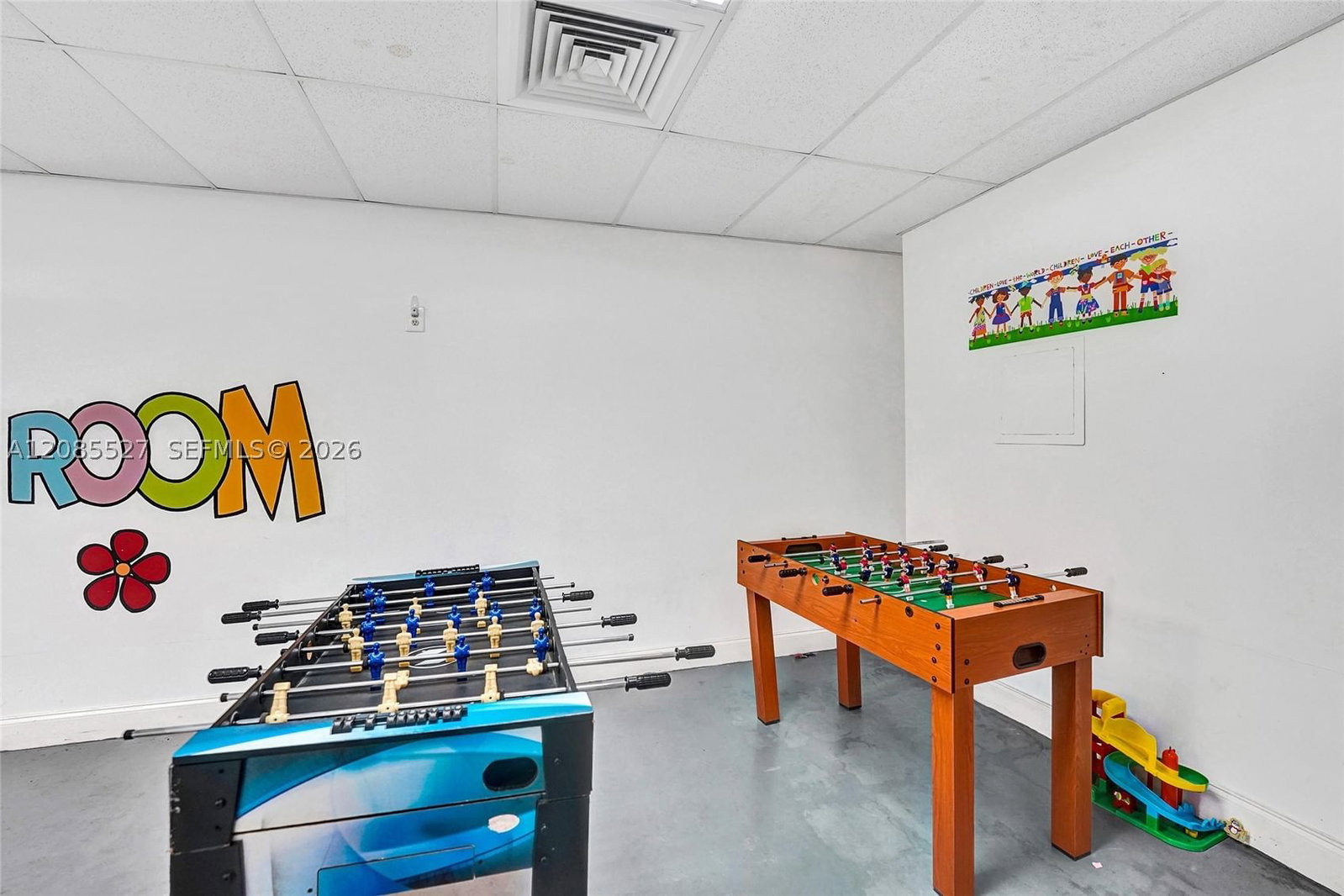 Real estate property located at 2301 Ocean Dr #1608, Broward, Catania Condo, Hollywood, FL