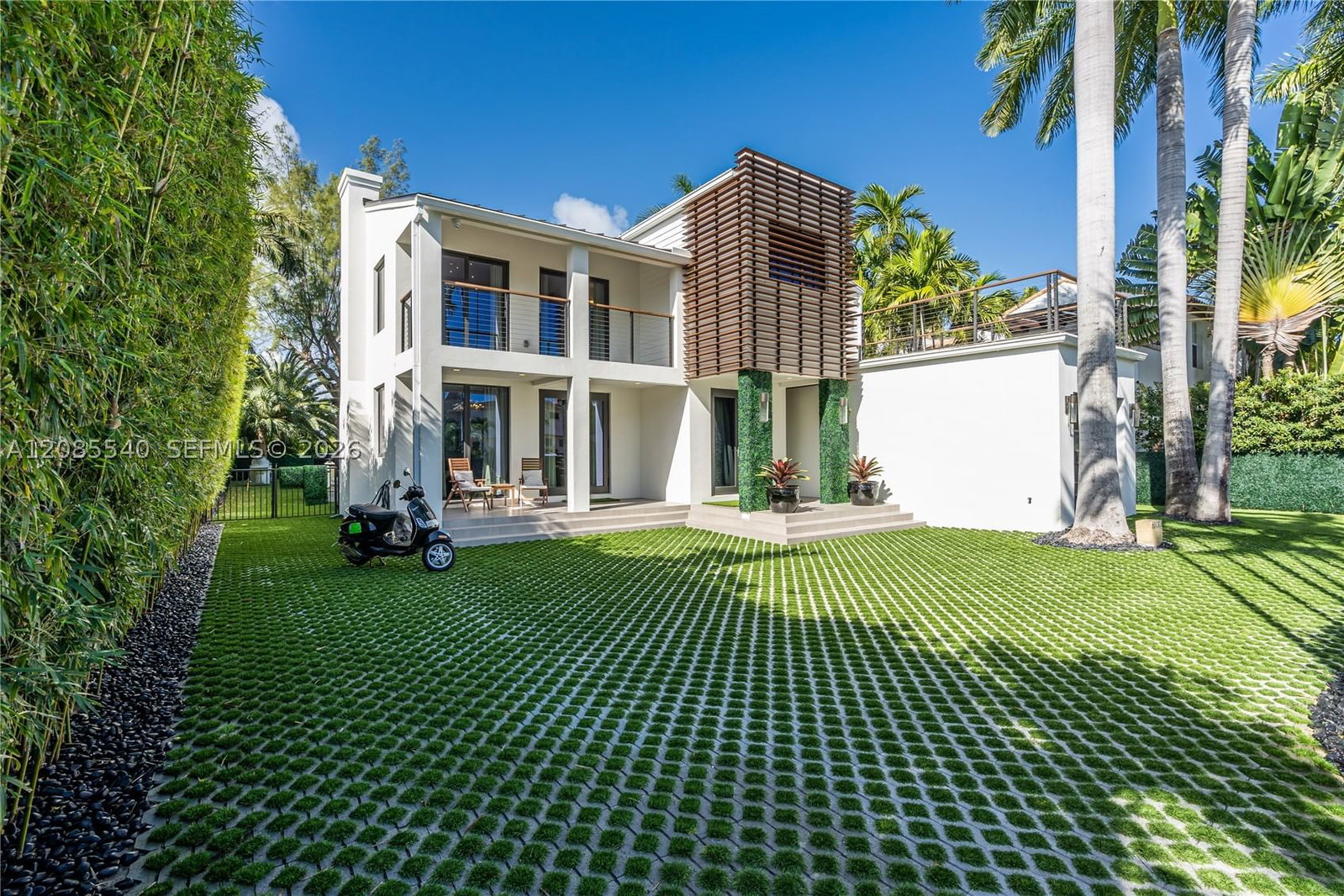 Real estate property located at 2802 Prairie Ave, Miami-dade, Mid Golf Sub 1st Addn, Miami Beach, FL