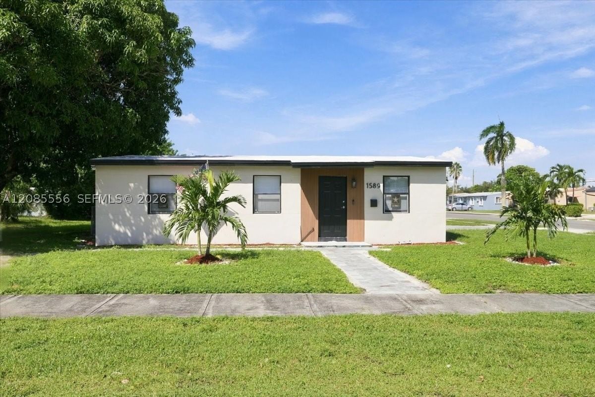 Real estate property located at 1589 4th Ave, Broward, Sanders Park, Pompano Beach, FL