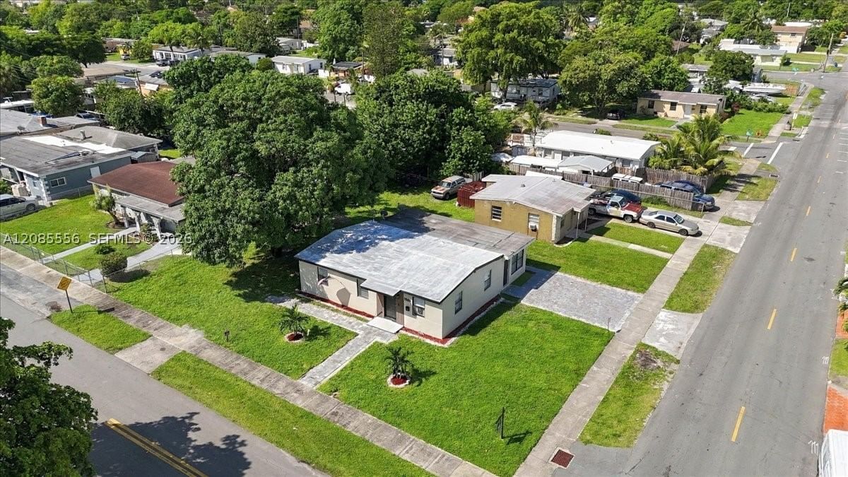 Real estate property located at 1589 4th Ave, Broward, Sanders Park, Pompano Beach, FL