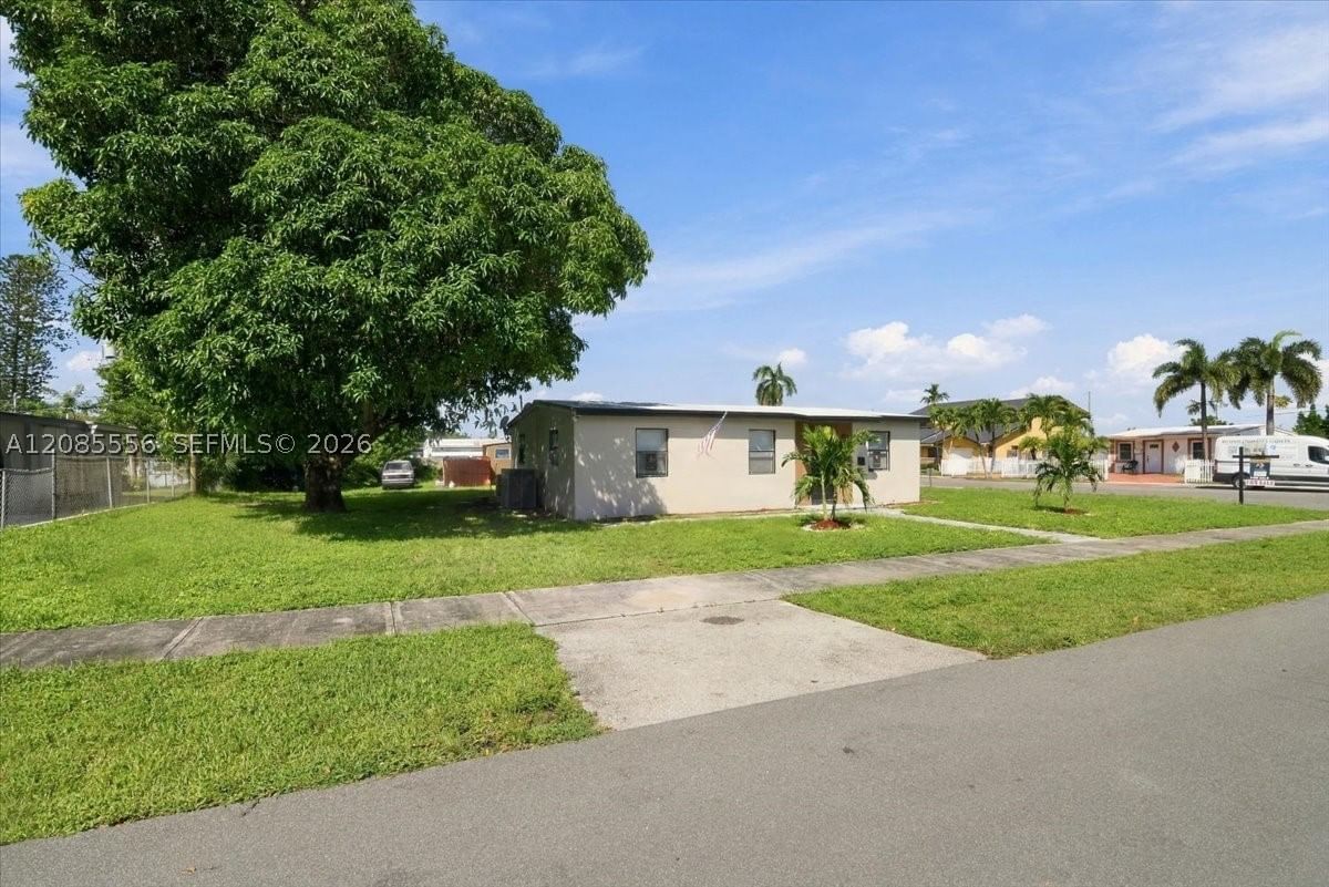 Real estate property located at 1589 4th Ave, Broward, Sanders Park, Pompano Beach, FL