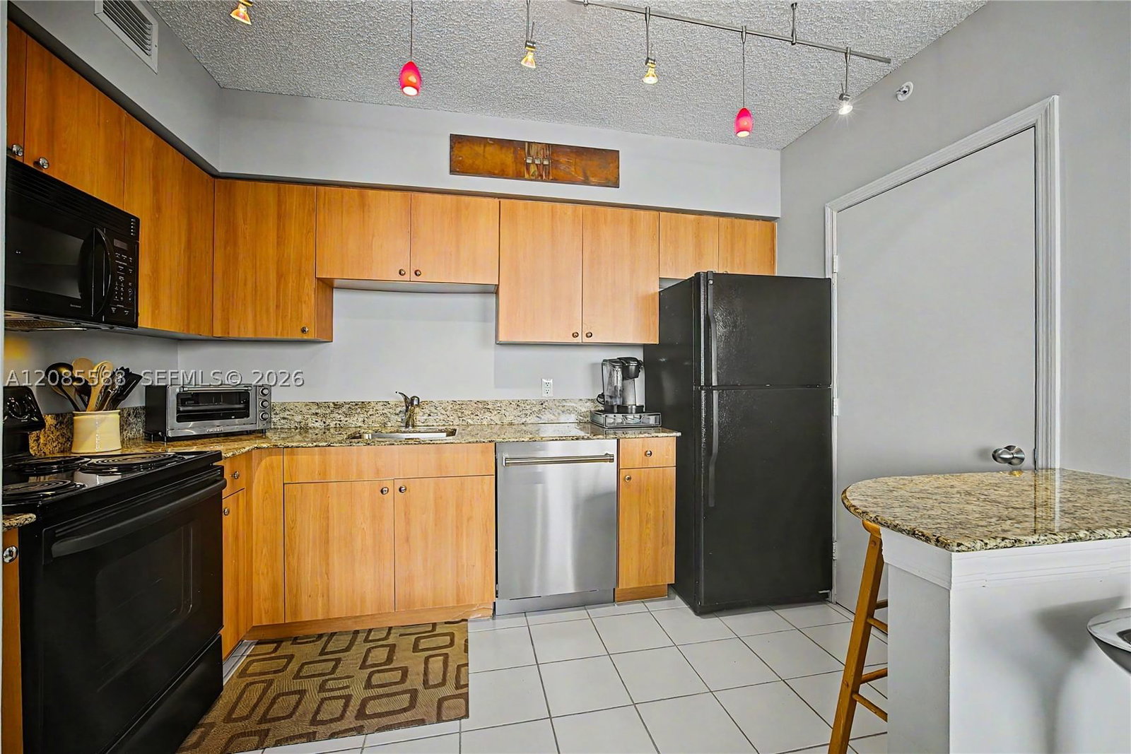 Real estate property located at 1330 West Ave #2412, Miami-dade, The Waverly At South Beach, Miami Beach, FL