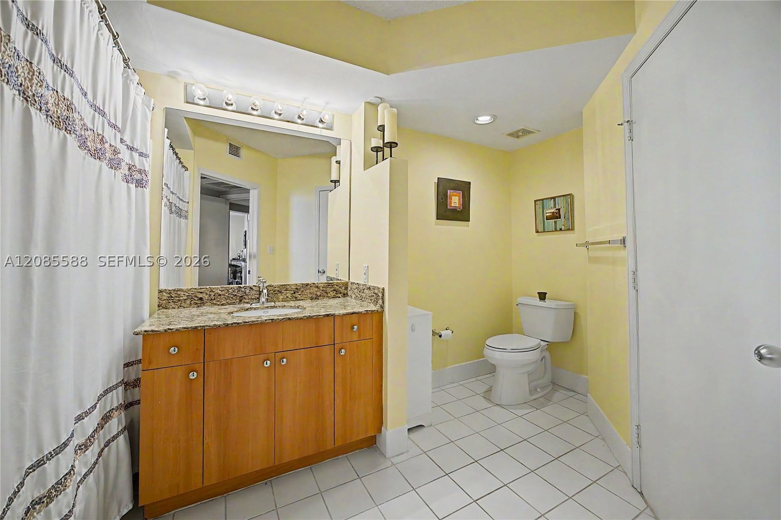 Real estate property located at 1330 West Ave #2412, Miami-dade, The Waverly At South Beach, Miami Beach, FL