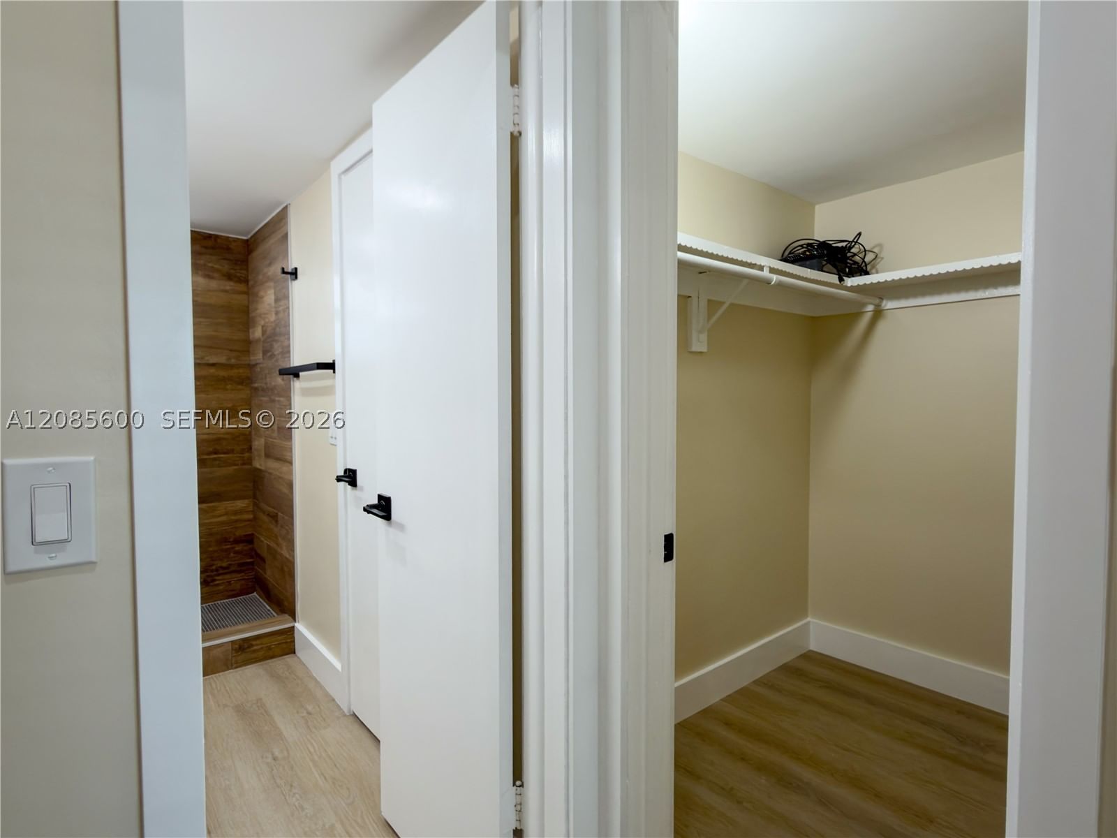 Real estate property located at 2949 Point East Dr B304, Miami-dade, Point East One Condo-bldg, Aventura, FL