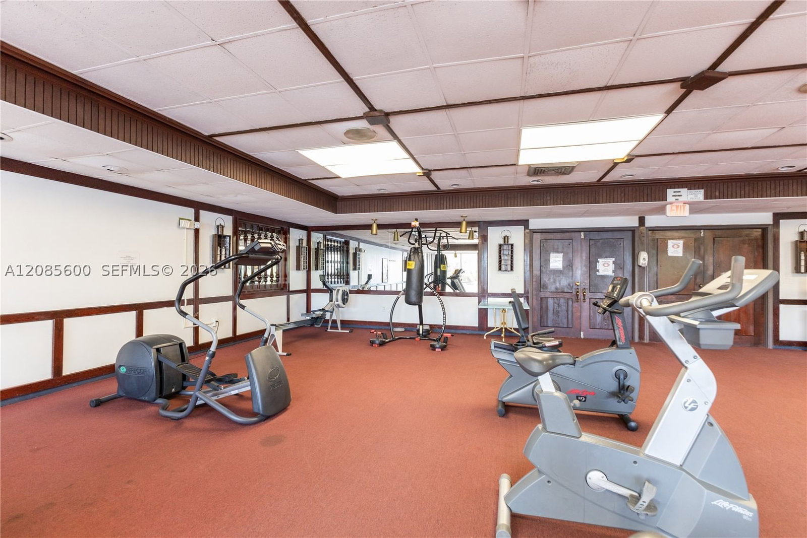 Real estate property located at 2949 Point East Dr B304, Miami-dade, Point East One Condo-bldg, Aventura, FL