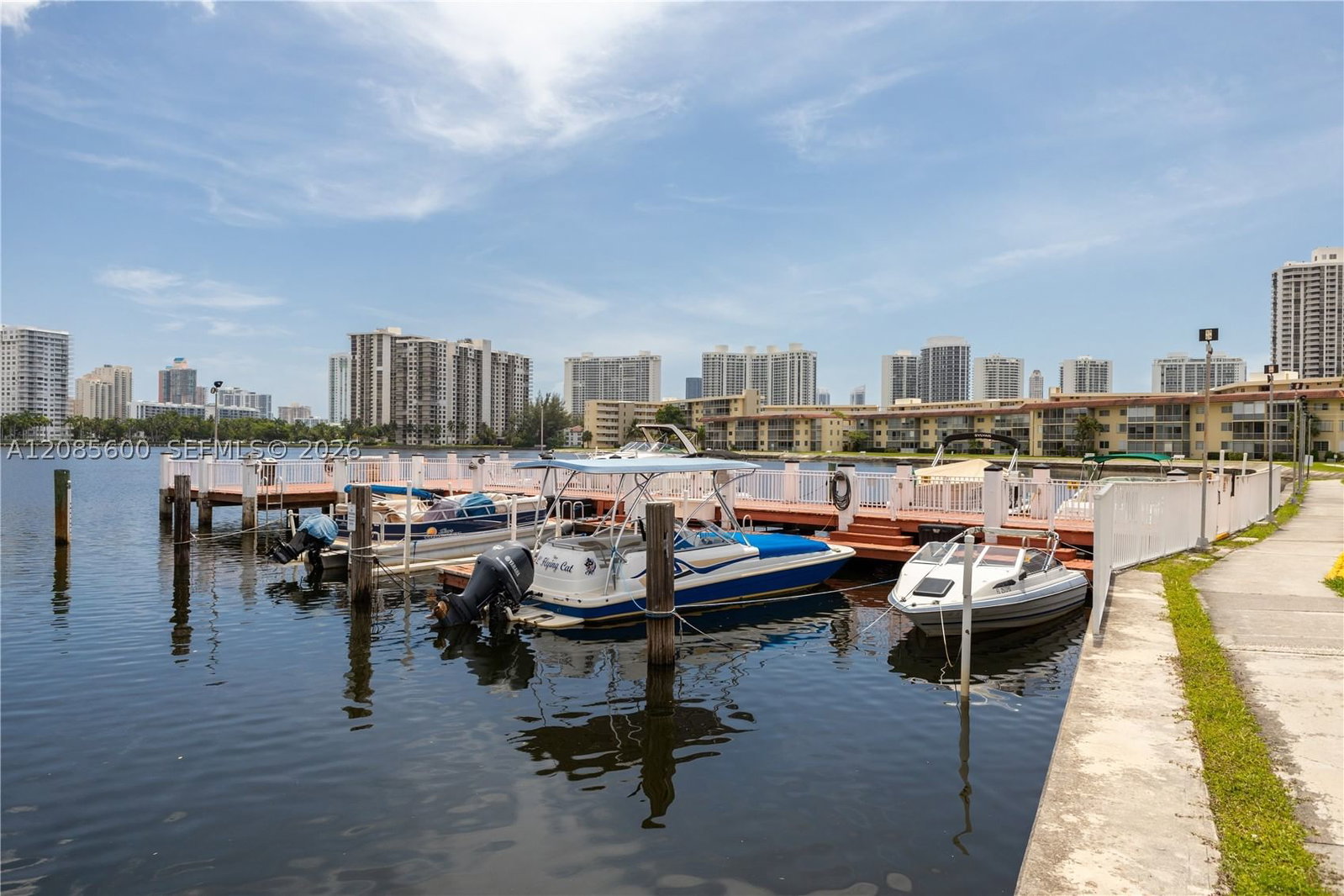 Real estate property located at 2949 Point East Dr B304, Miami-dade, Point East One Condo-bldg, Aventura, FL