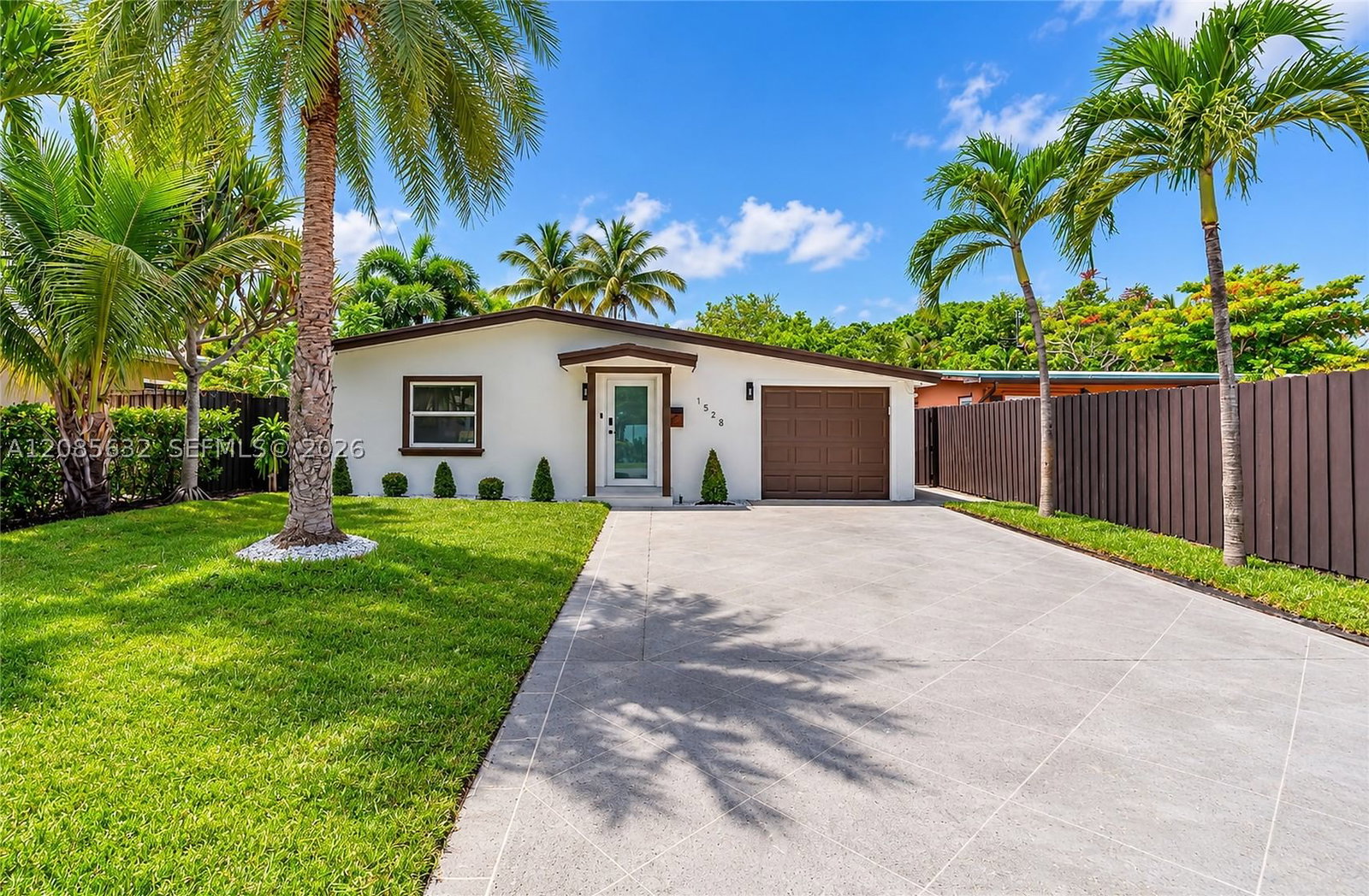 Real estate property located at 1525 18th Ave, Broward, Progresso, Fort Lauderdale, FL