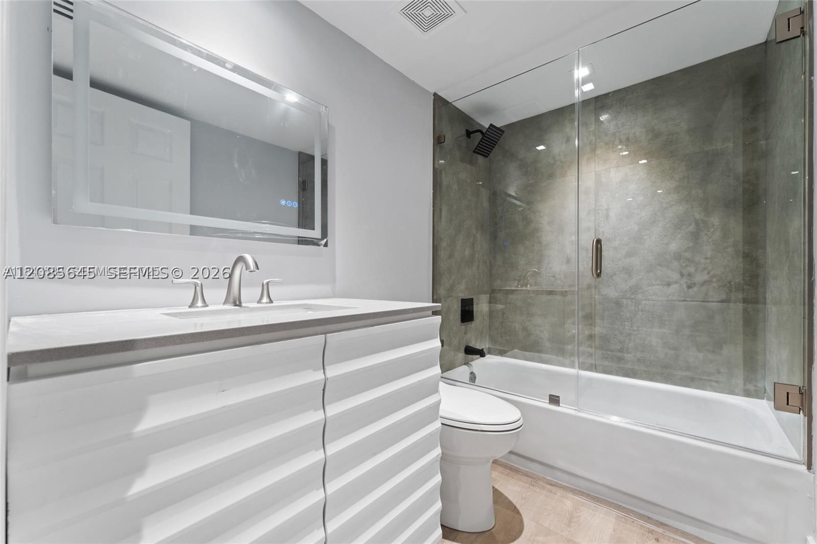 Real estate property located at 3141 47th Ter #121, Broward, Cypress Chase North No 3, Lauderdale Lakes, FL