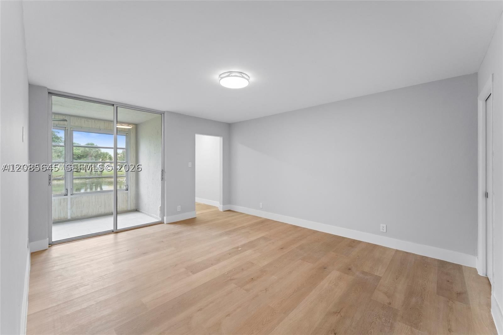 Real estate property located at 3141 47th Ter #121, Broward, Cypress Chase North No 3, Lauderdale Lakes, FL