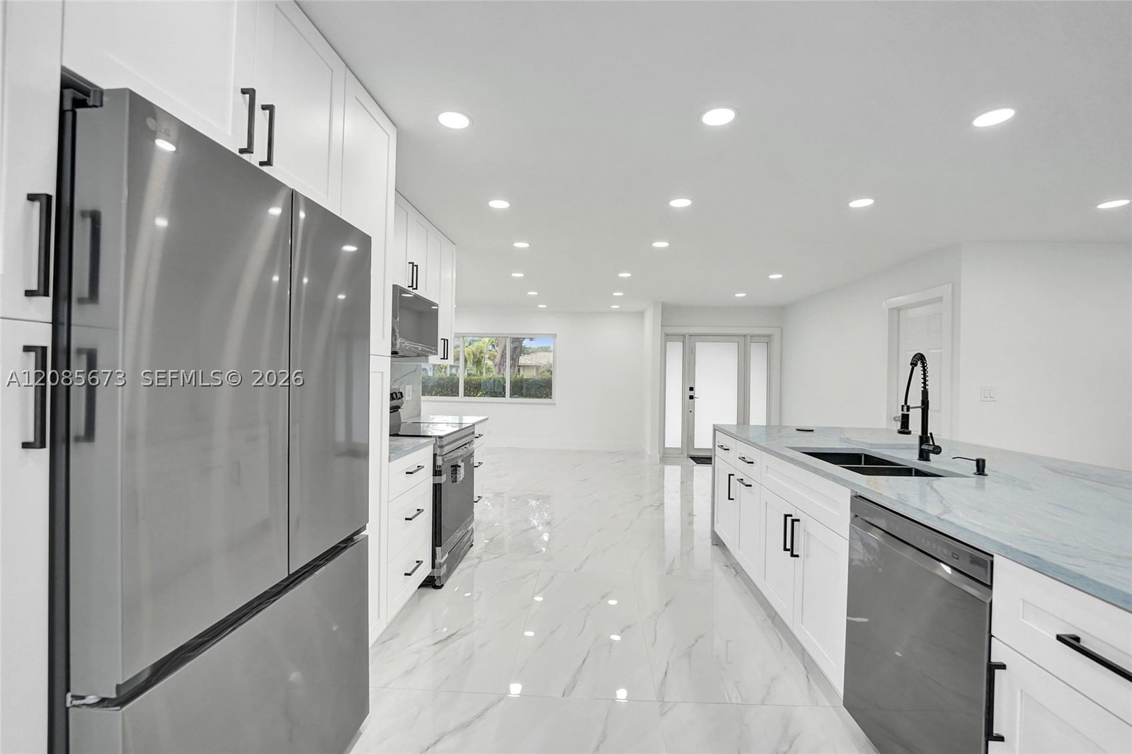 Real estate property located at 10601 43rd Ct, Broward, Chevy Chase Amd Plat, Coral Springs, FL