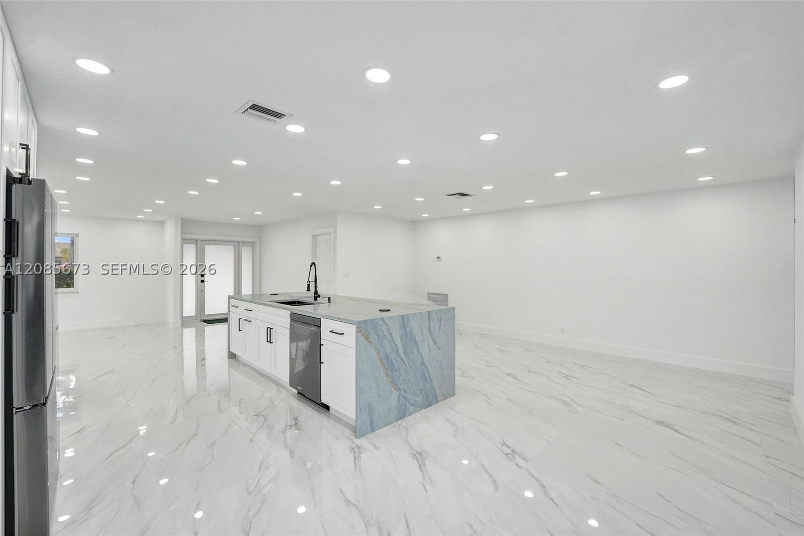 Real estate property located at 10601 43rd Ct, Broward, Chevy Chase Amd Plat, Coral Springs, FL
