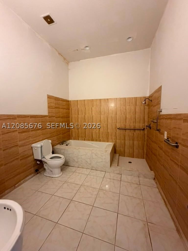 Real estate property located at 173 3rd Ct, Broward, Carver Heights, Deerfield Beach, FL