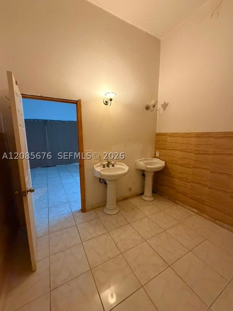 Real estate property located at 173 3rd Ct, Broward, Carver Heights, Deerfield Beach, FL