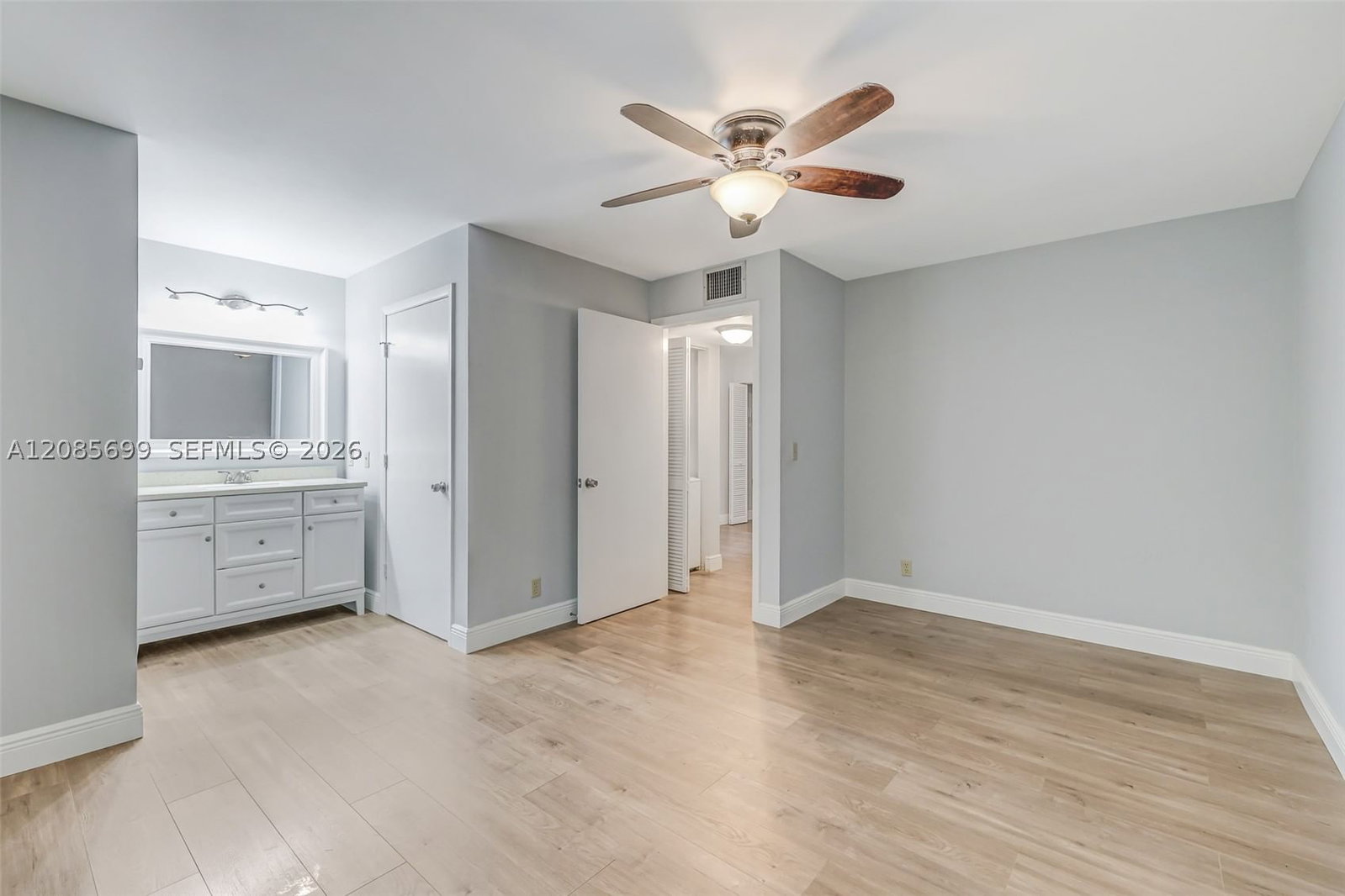 Real estate property located at 2641 Gately Dr W #902, Palm Beach, Arbours Of The Palm Beach, West Palm Beach, FL