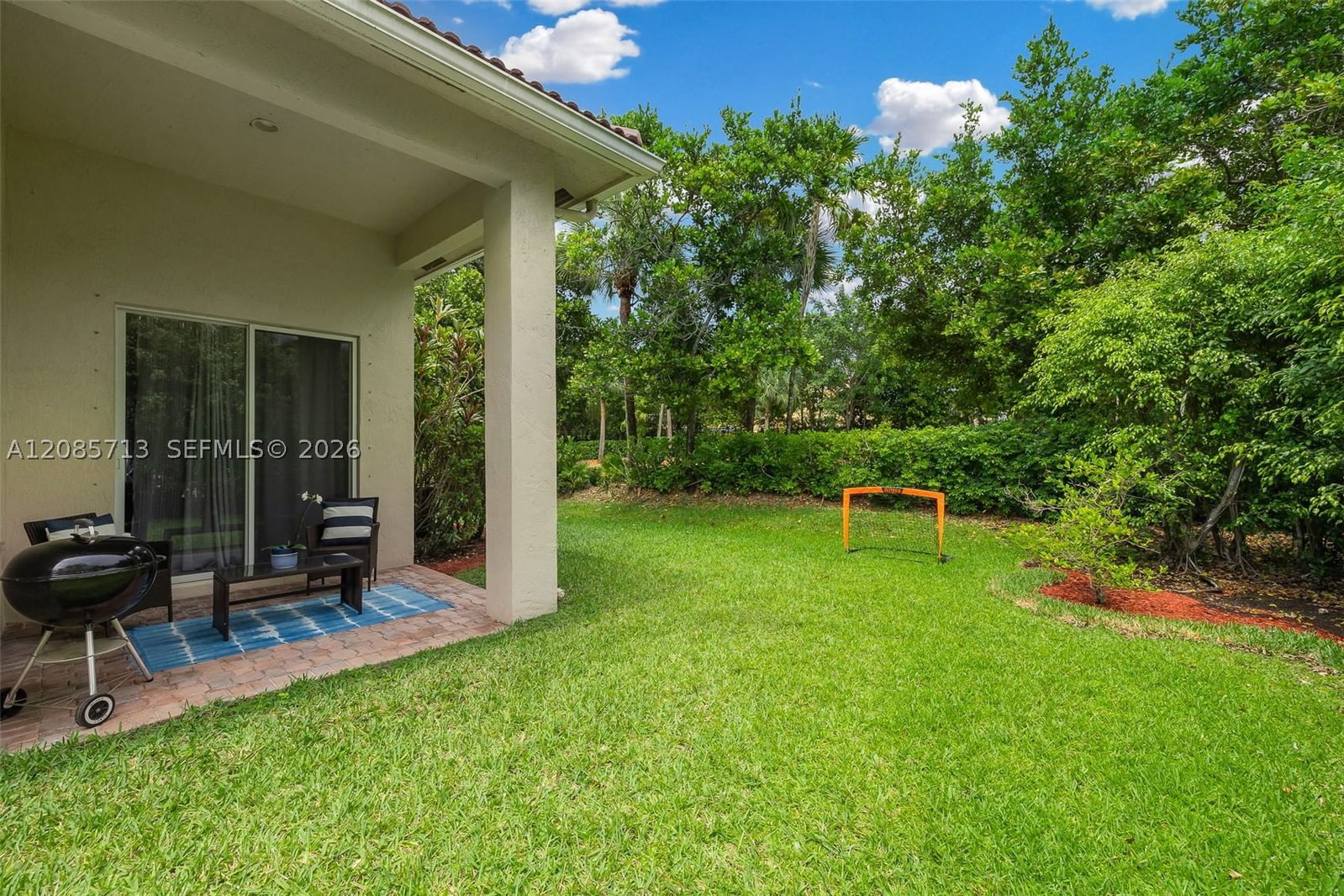 Real estate property located at 1604 Victoria Pointe Ln, Broward, Sector 7-parcel W, Weston, FL