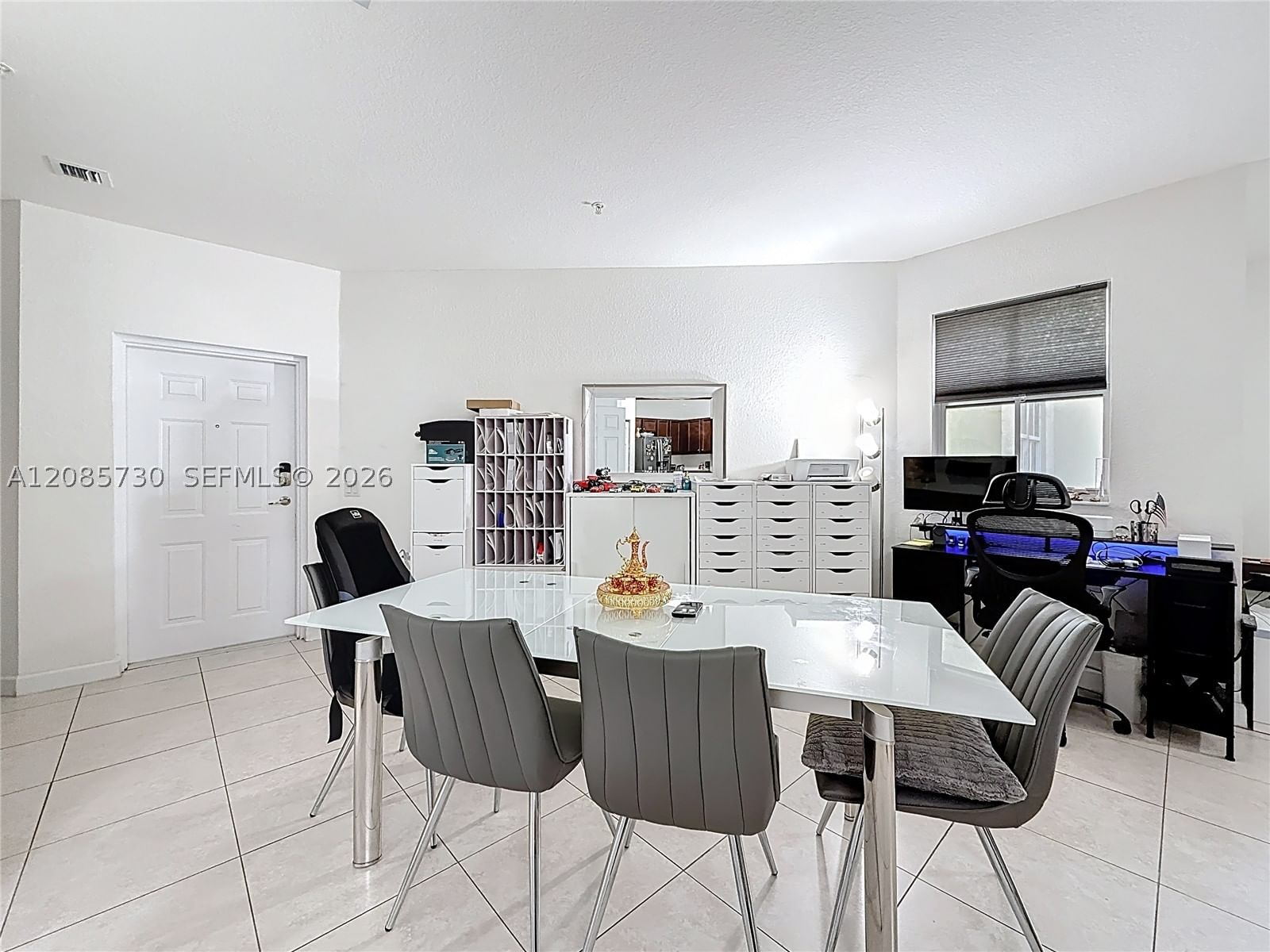 Real estate property located at 260 109th Ave #206, Miami-dade, Century Park West, Miami, FL