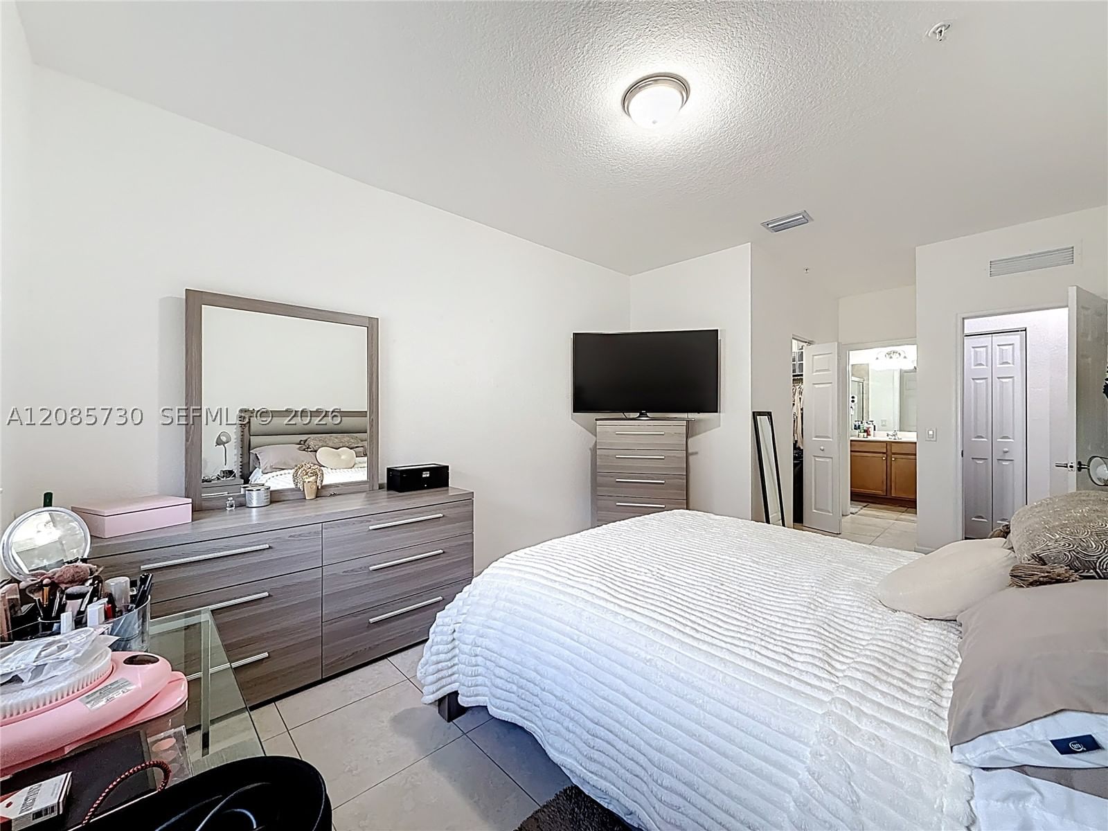Real estate property located at 260 109th Ave #206, Miami-dade, Century Park West, Miami, FL
