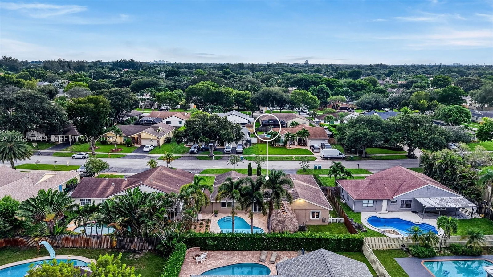 Real estate property located at 5257 116th Ter, Broward, Flamingo Gardens-tamarind, Cooper City, FL