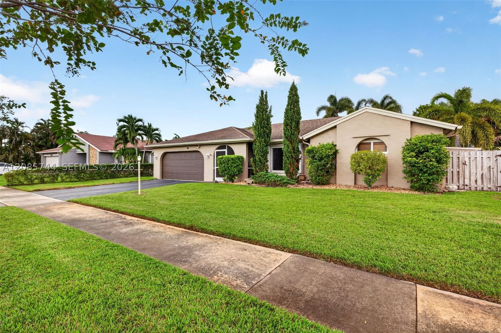 Real estate property located at 5257 116th Ter, Broward, Flamingo Gardens-tamarind, Cooper City, FL
