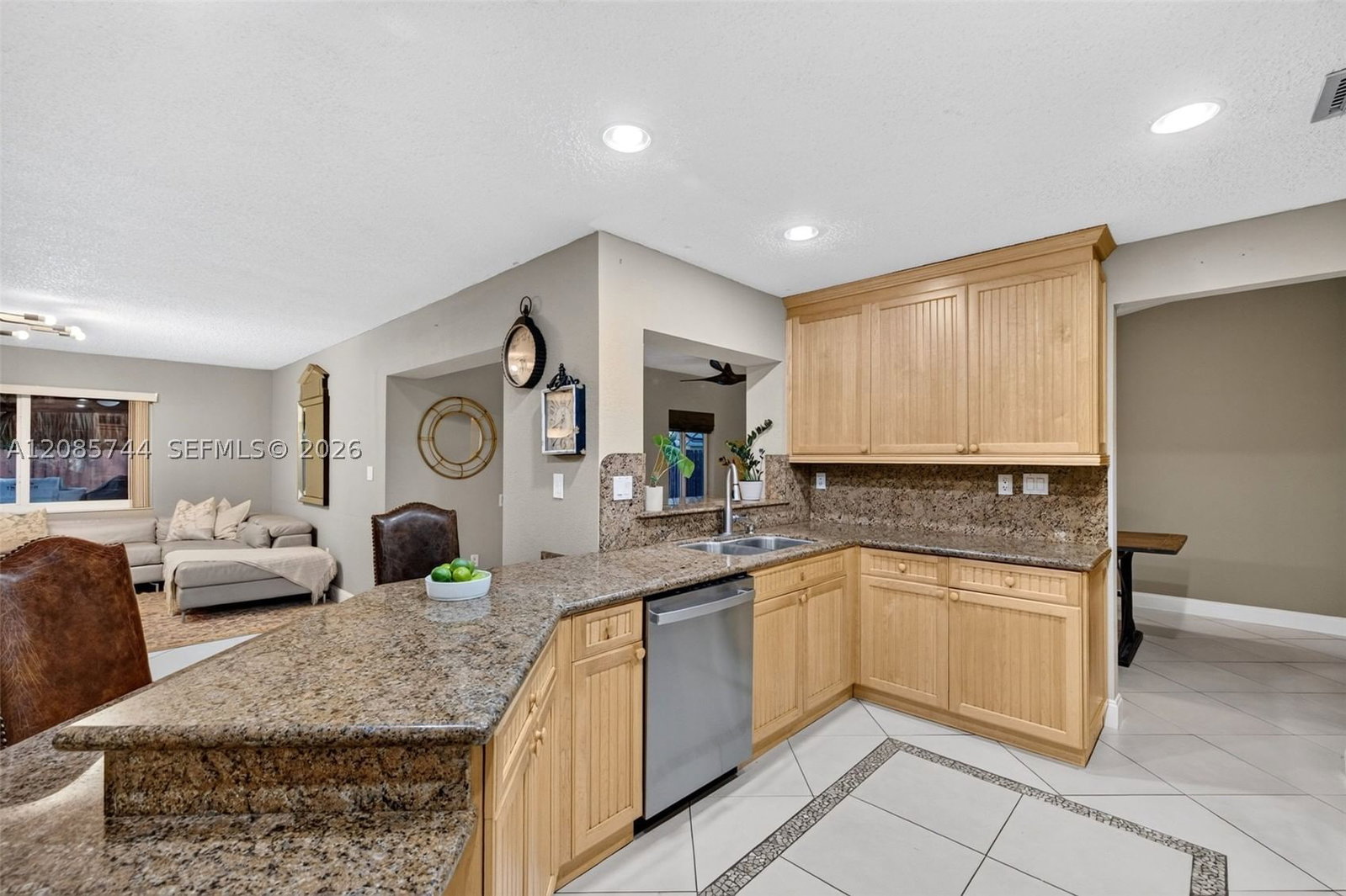 Real estate property located at 5257 116th Ter, Broward, Flamingo Gardens-tamarind, Cooper City, FL