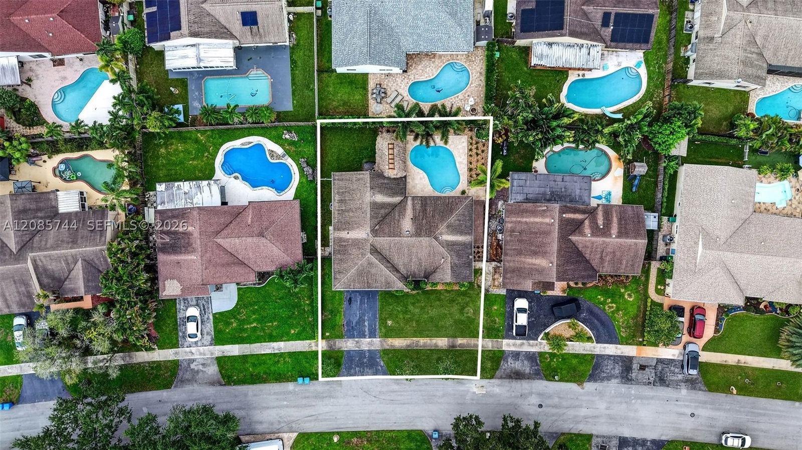 Real estate property located at 5257 116th Ter, Broward, Flamingo Gardens-tamarind, Cooper City, FL