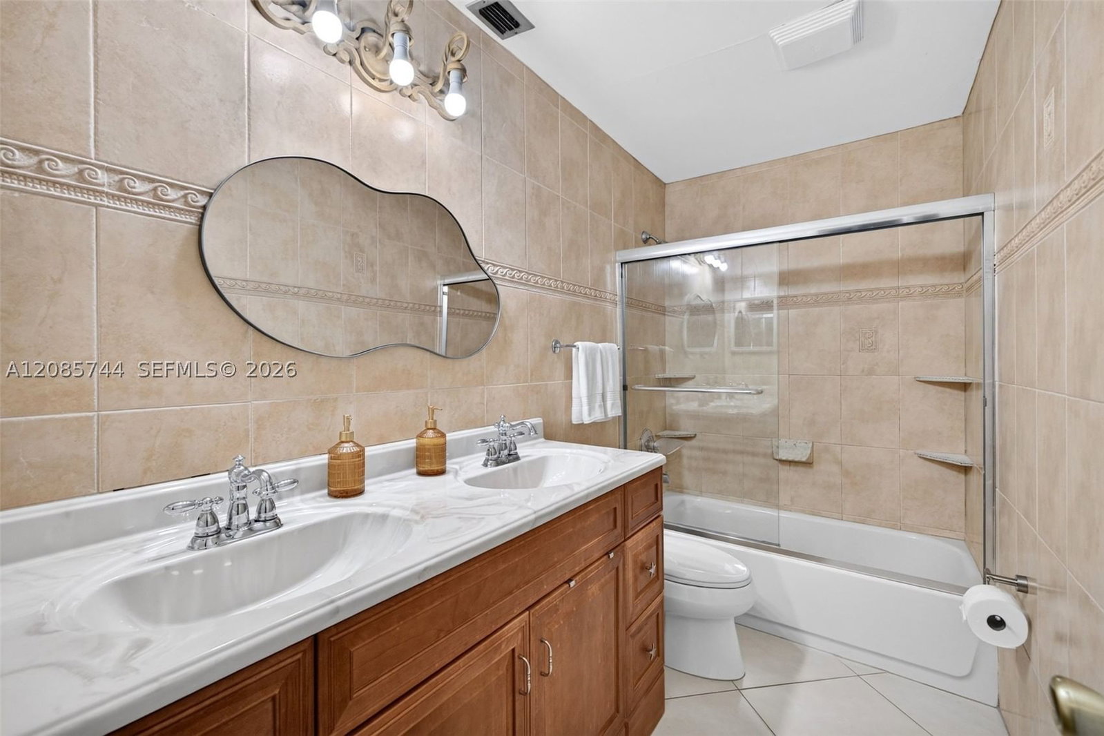 Real estate property located at 5257 116th Ter, Broward, Flamingo Gardens-tamarind, Cooper City, FL