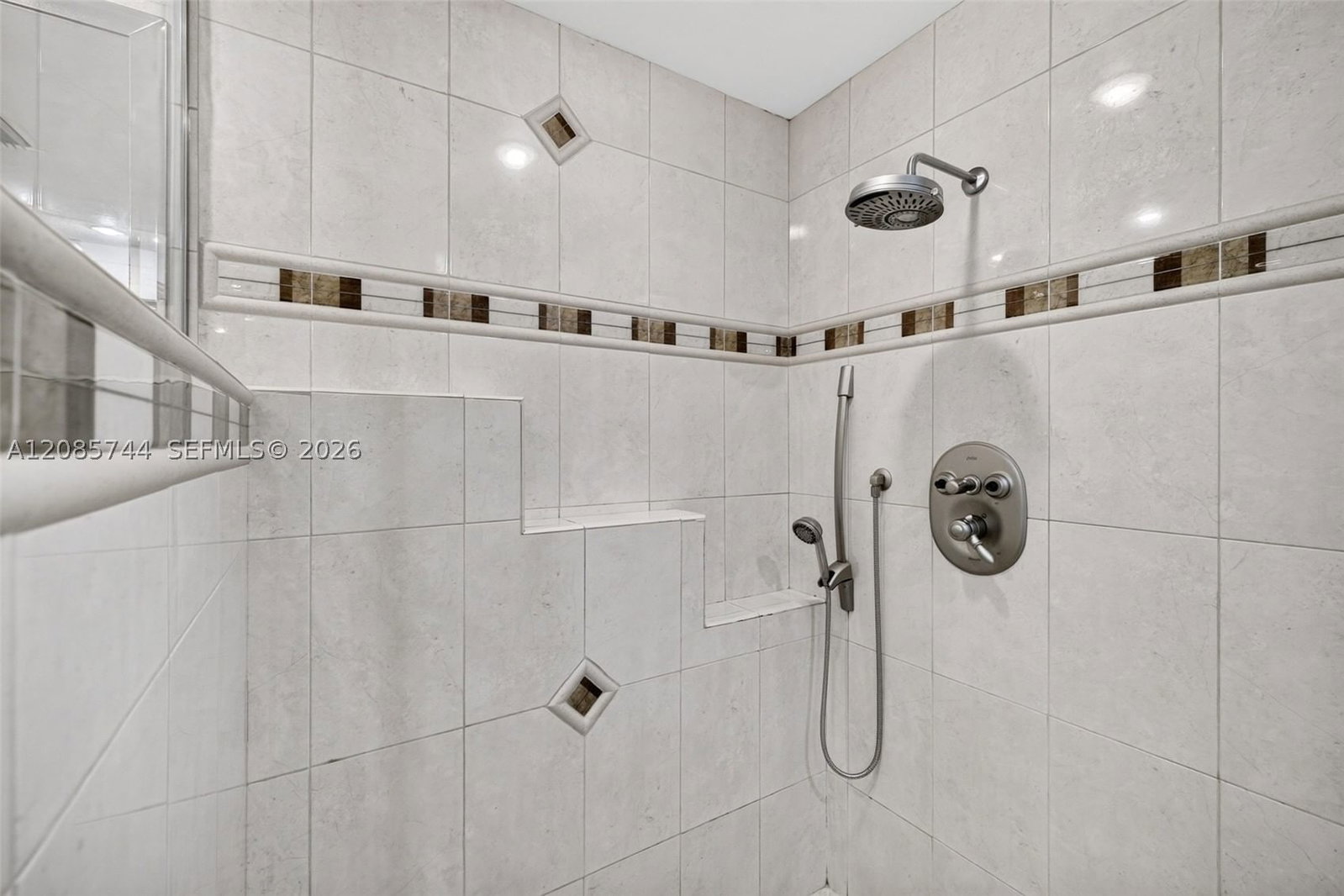 Real estate property located at 5257 116th Ter, Broward, Flamingo Gardens-tamarind, Cooper City, FL