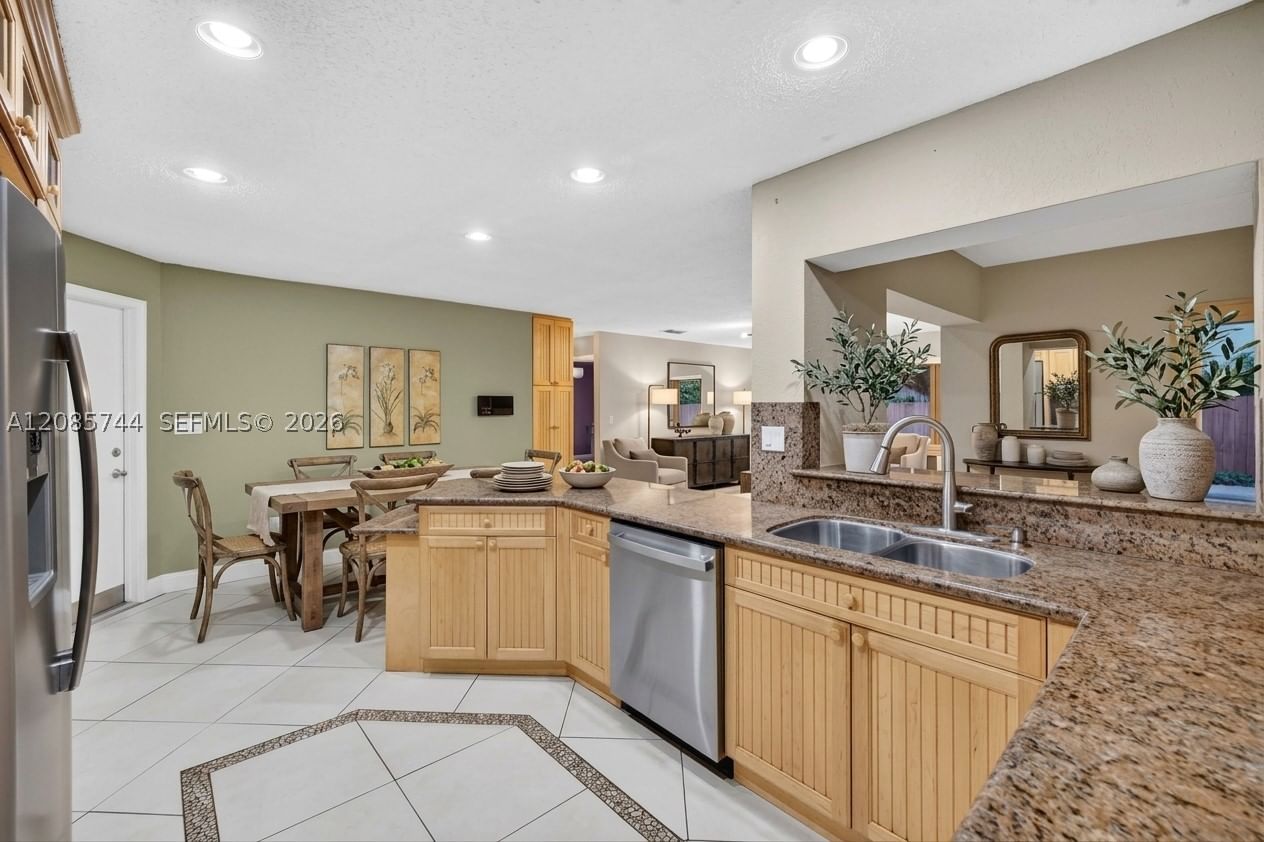 Real estate property located at 5257 116th Ter, Broward, Flamingo Gardens-tamarind, Cooper City, FL