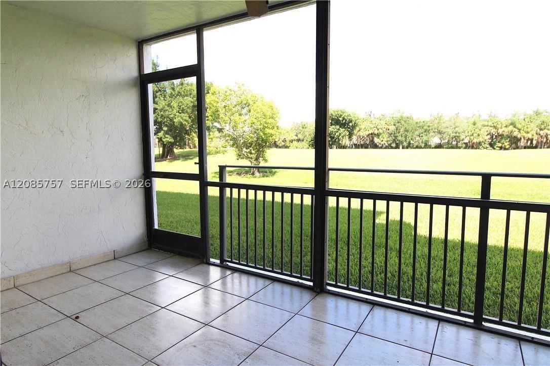 Real estate property located at 16051 Blatt Blvd #112, Broward, Fairways At Bonaventure C, Weston, FL