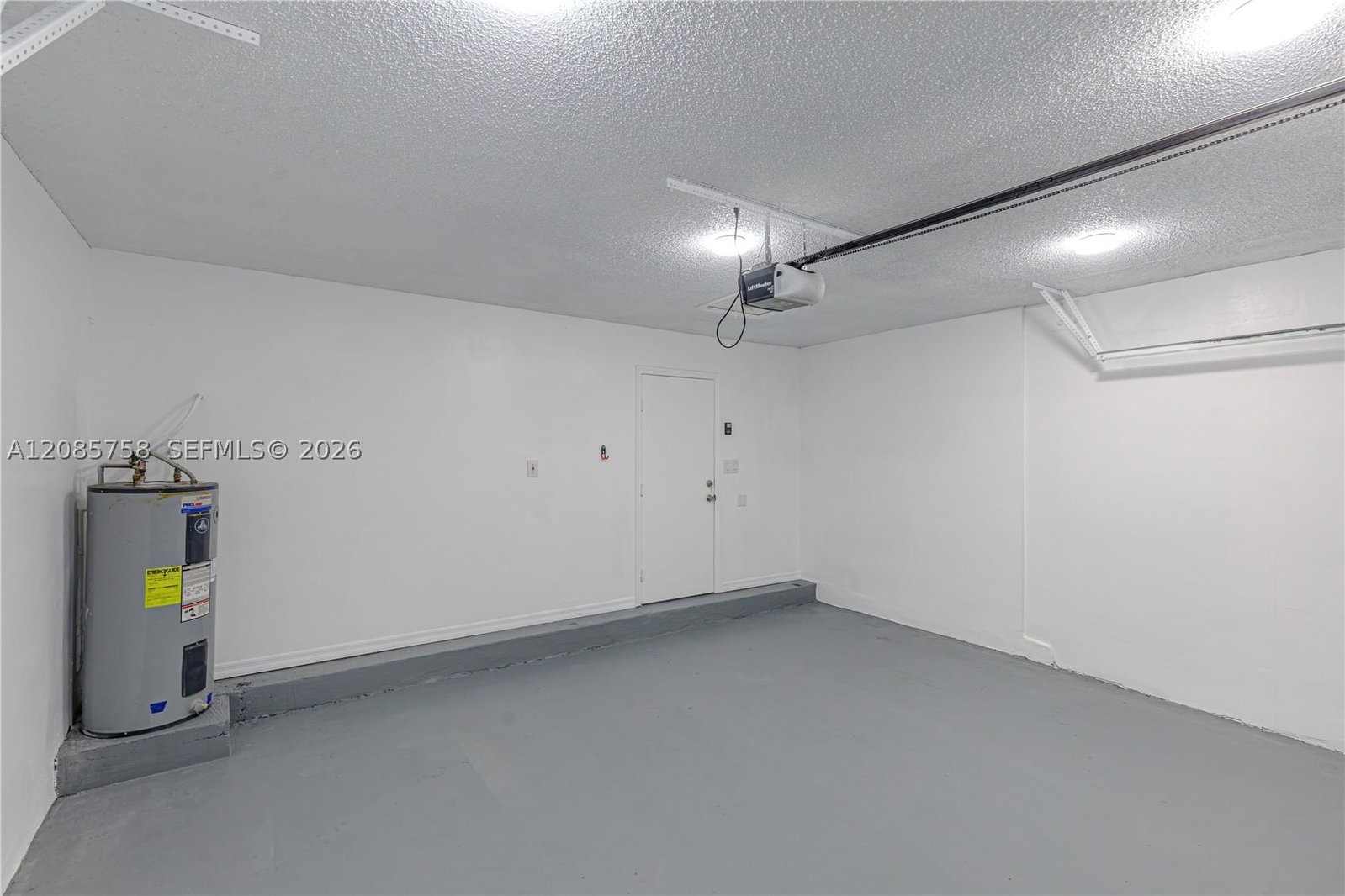 Real estate property located at 15351 36th St, Miami-dade, Caribe Lakes Phase I, Miami, FL