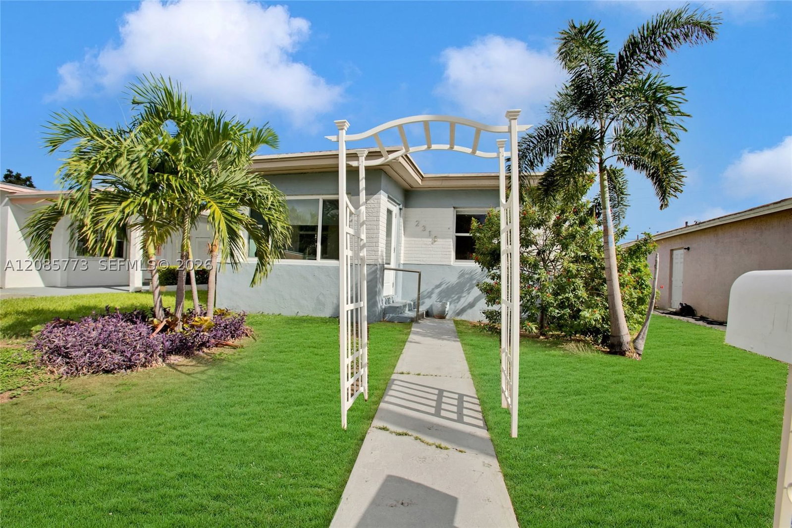 Real estate property located at 2315 Hope St, Broward, Liberia 1-34 B, Hollywood, FL