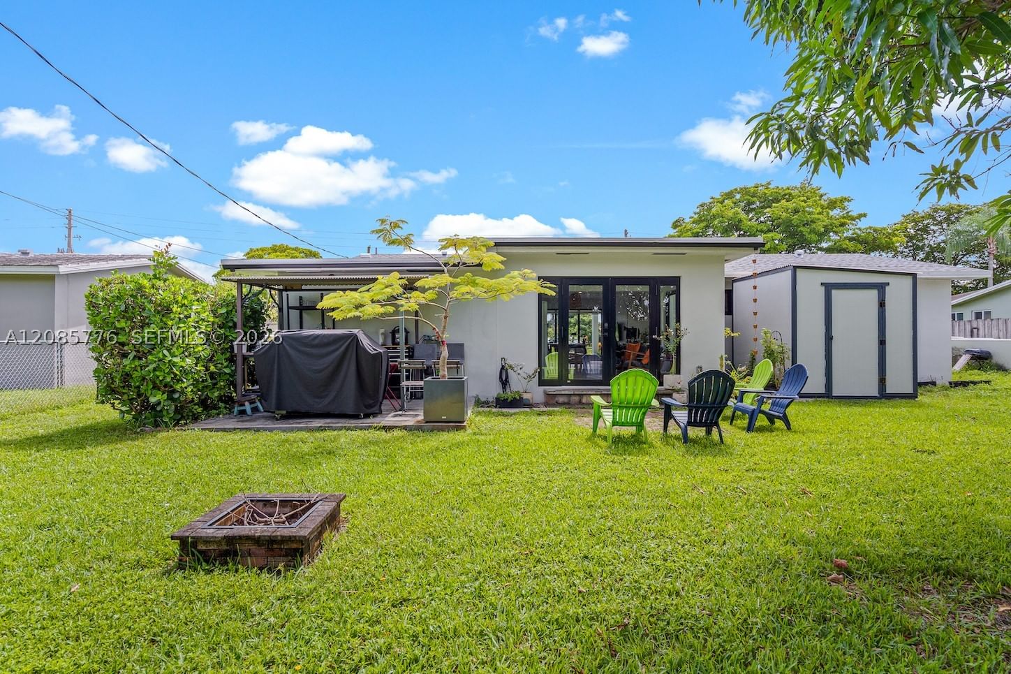 Real estate property located at 1126 Hawthorne Cir, Broward, Hollywood Hills Amen Plat, Hollywood, FL