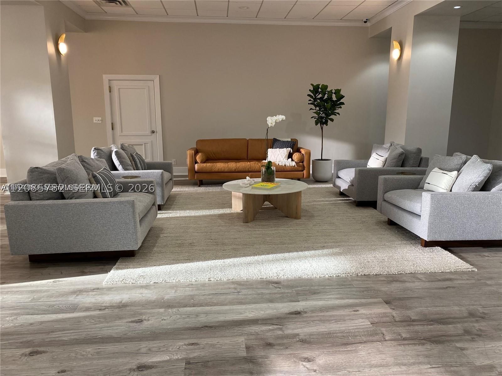 Real estate property located at 5600 Collins Ave #5B, Miami-dade, 5600 Condo, Miami Beach, FL