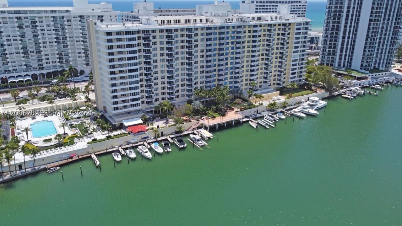 Real estate property located at 5600 Collins Ave #5B, Miami-dade, 5600 Condo, Miami Beach, FL