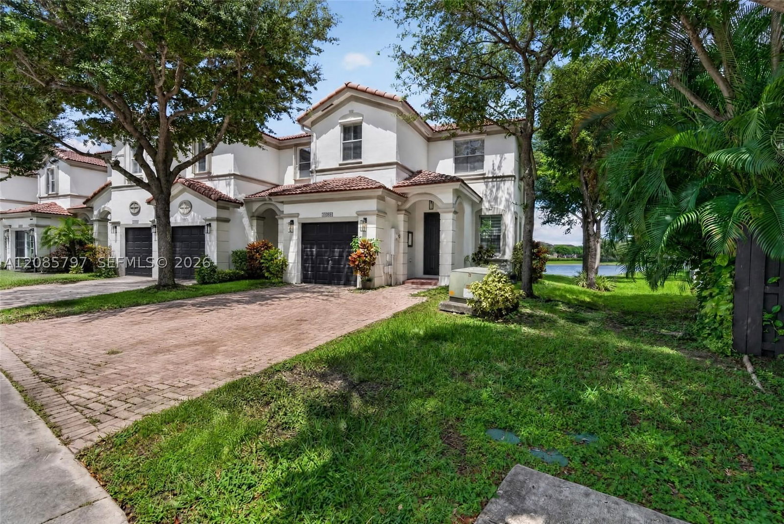 Real estate property located at 10861 79th St, Miami-dade, Islands At Doral 1st Addn, Doral, FL