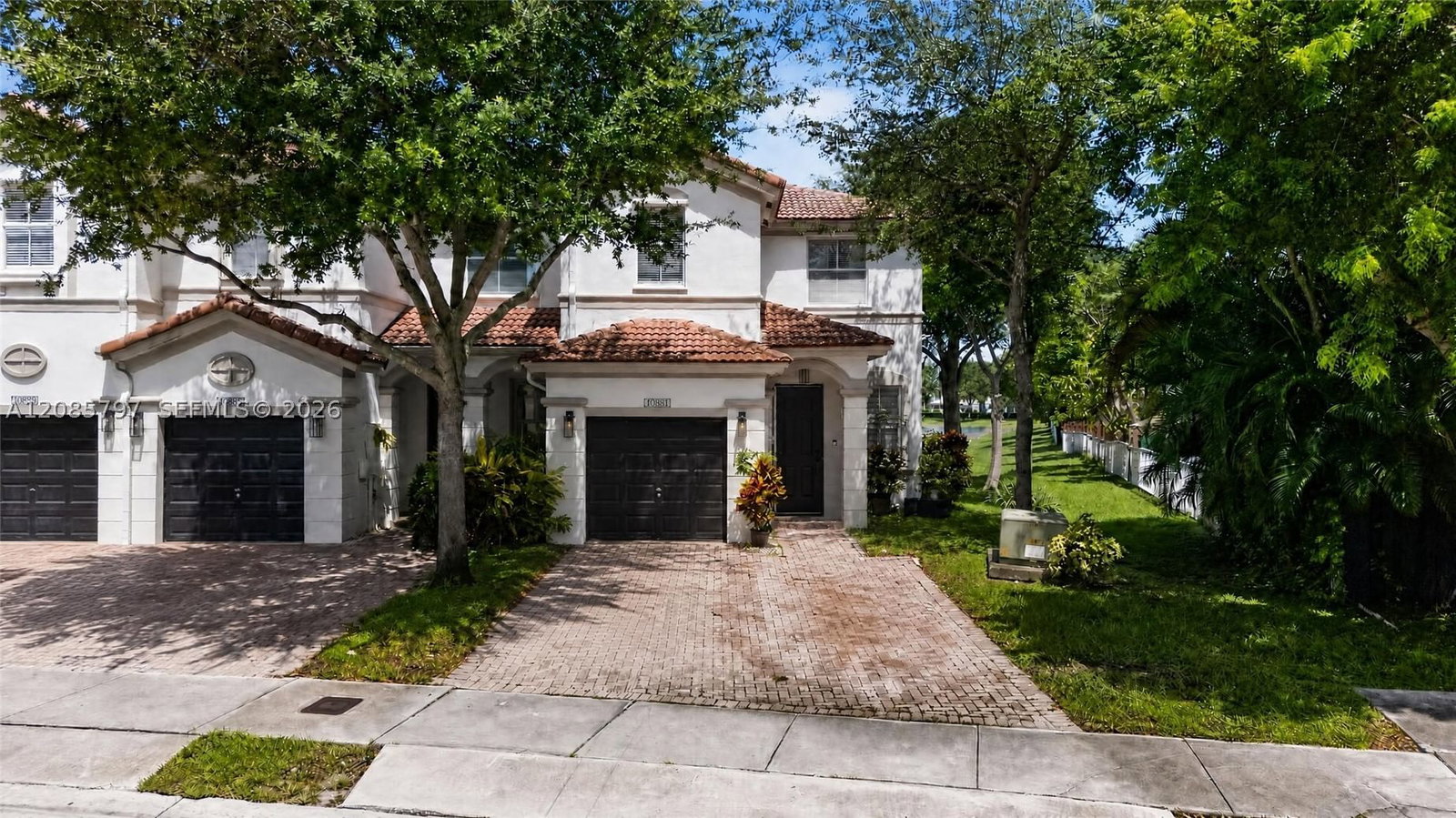 Real estate property located at 10861 79th St, Miami-dade, Islands At Doral 1st Addn, Doral, FL