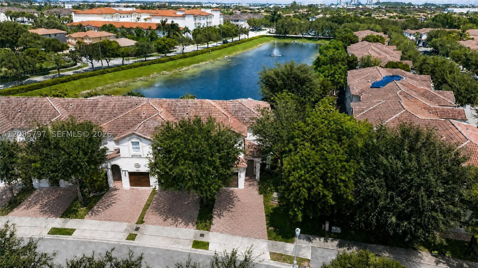 Real estate property located at 10861 79th St, Miami-dade, Islands At Doral 1st Addn, Doral, FL