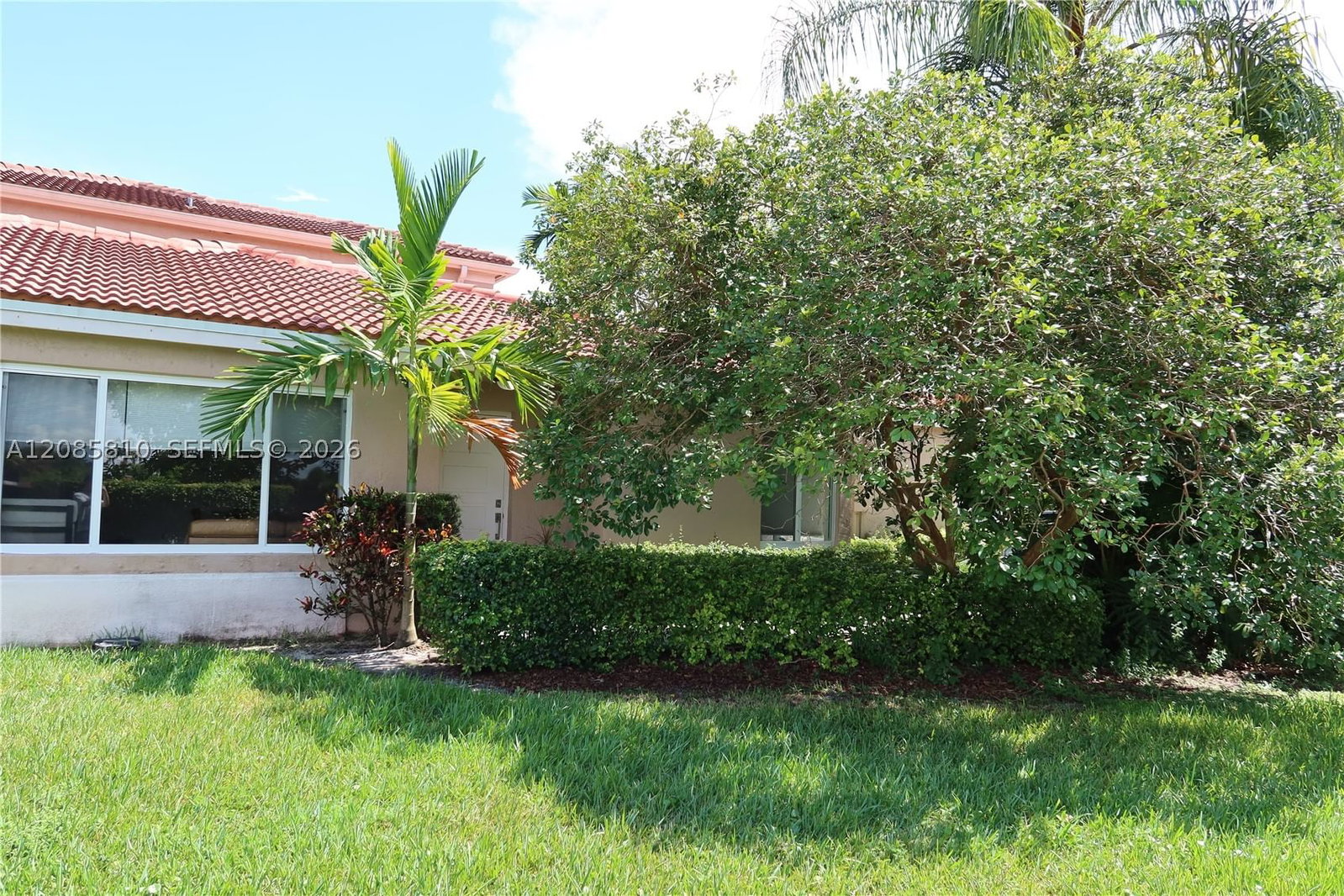 Real estate property located at , Broward, Village At Harmony Lake, Davie, FL