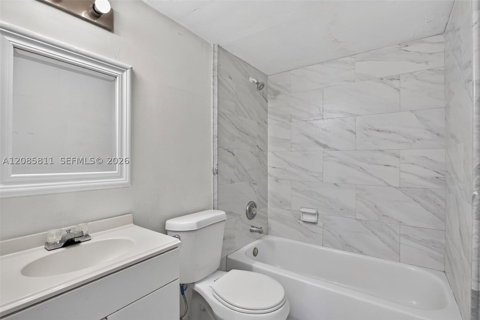 Real estate property located at 4174 Inverrary Dr #815, Broward, Manors Of Inverrary Xi, Lauderhill, FL