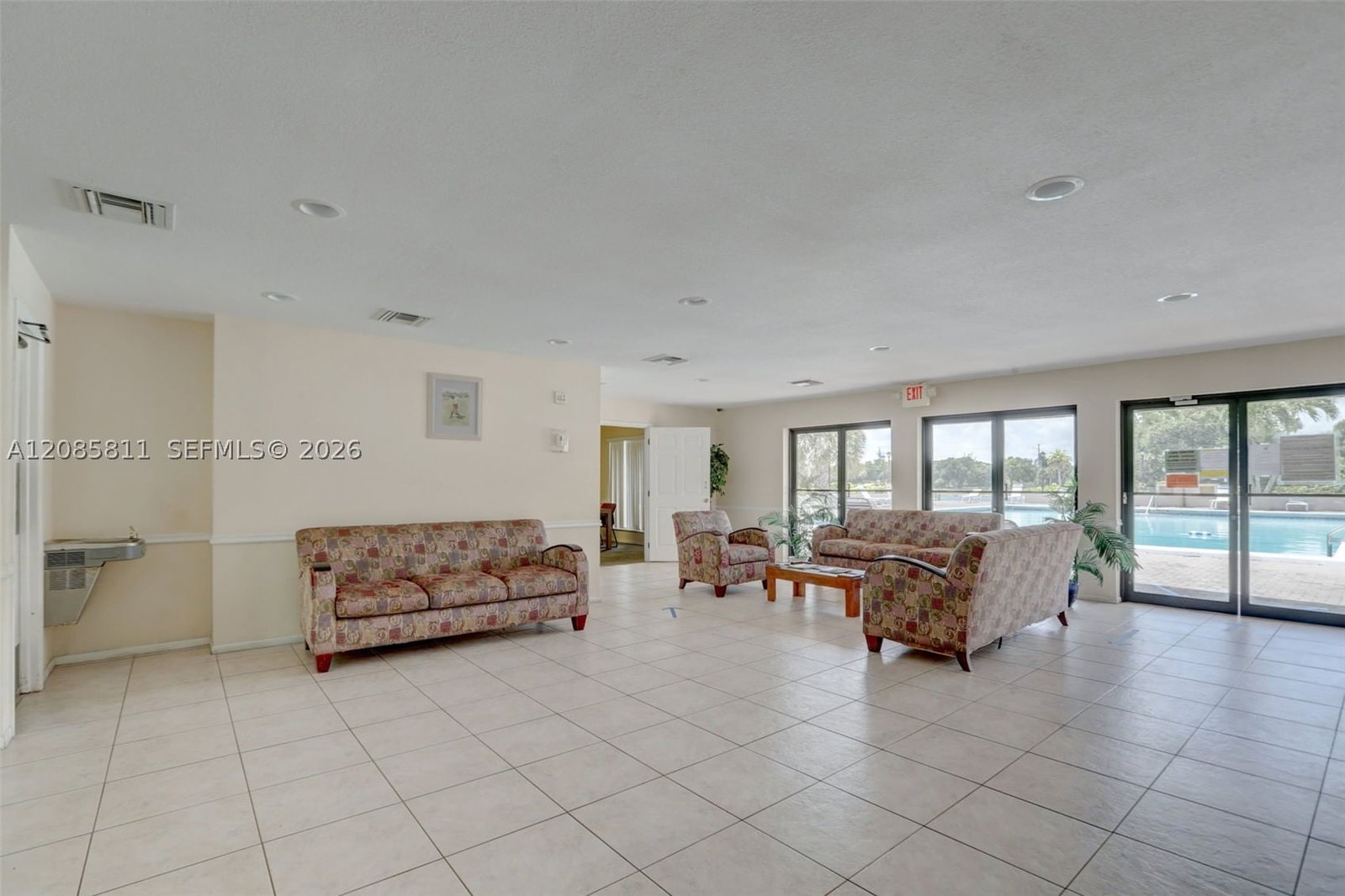 Real estate property located at 4174 Inverrary Dr #815, Broward, Manors Of Inverrary Xi, Lauderhill, FL