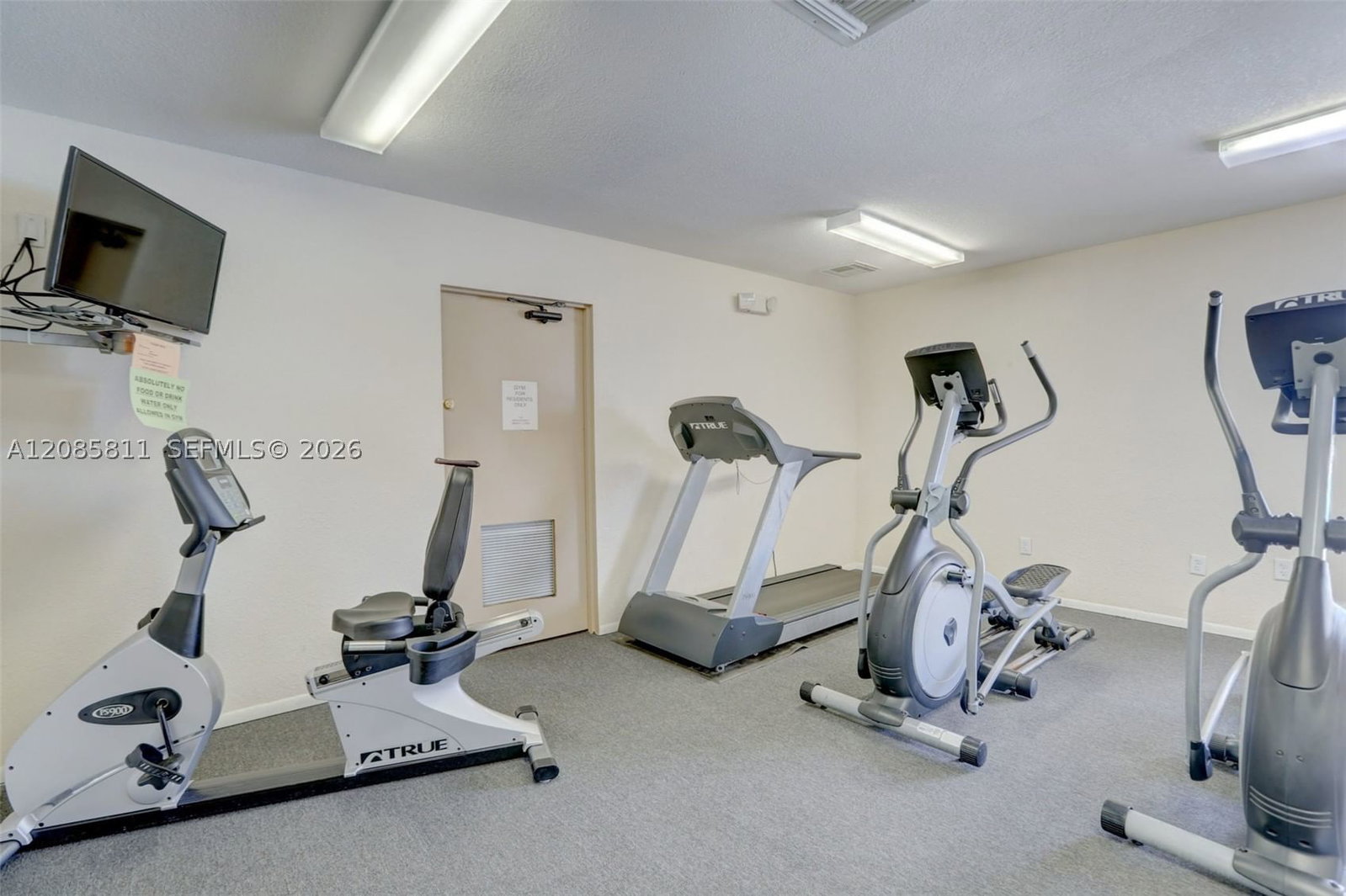 Real estate property located at 4174 Inverrary Dr #815, Broward, Manors Of Inverrary Xi, Lauderhill, FL